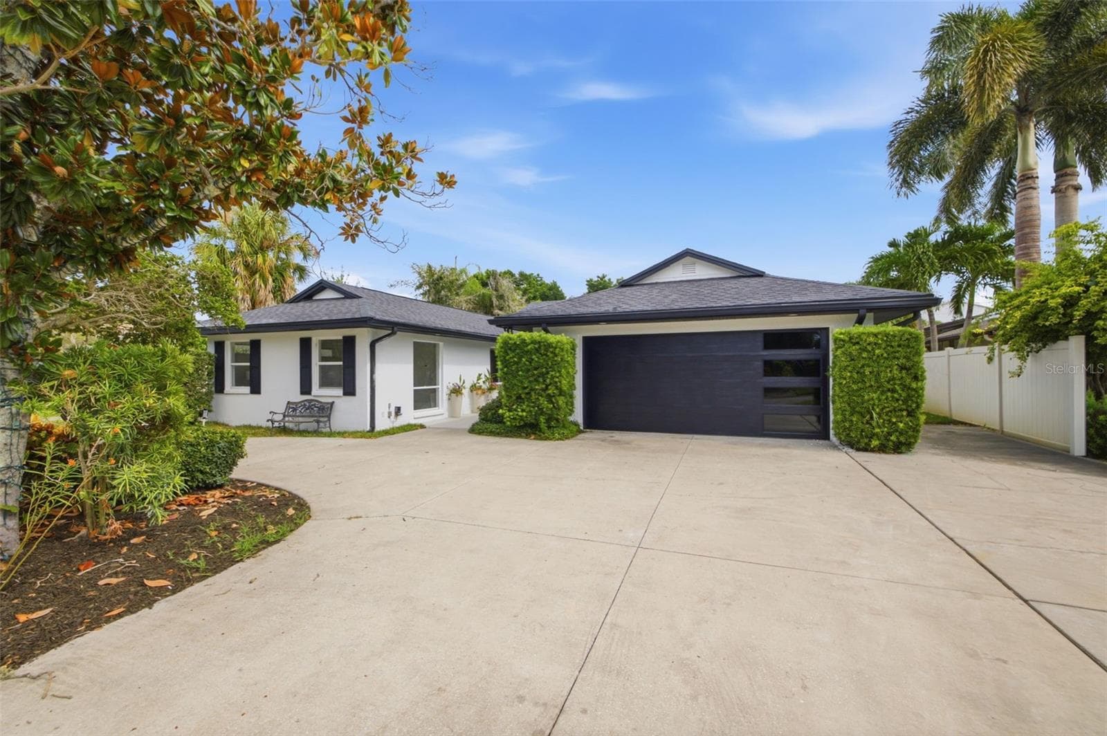 Single Family Residence at 219 MIRAMAR BLVD NE, ST PETERSBURG, photo 4 of 50