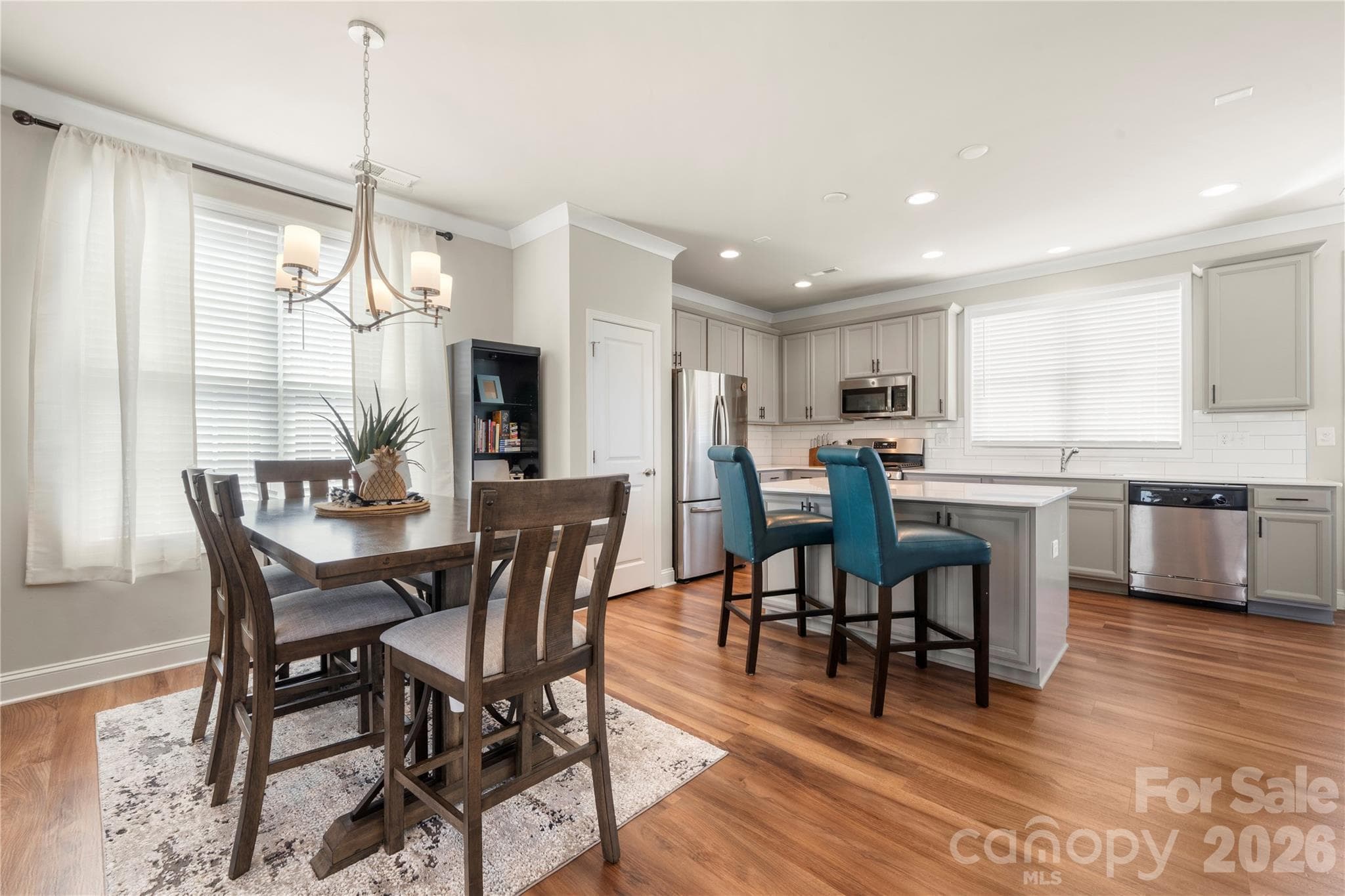 Single Family Residence at 8309 Scotney Bluff Avenue, Charlotte, photo 6 of 23