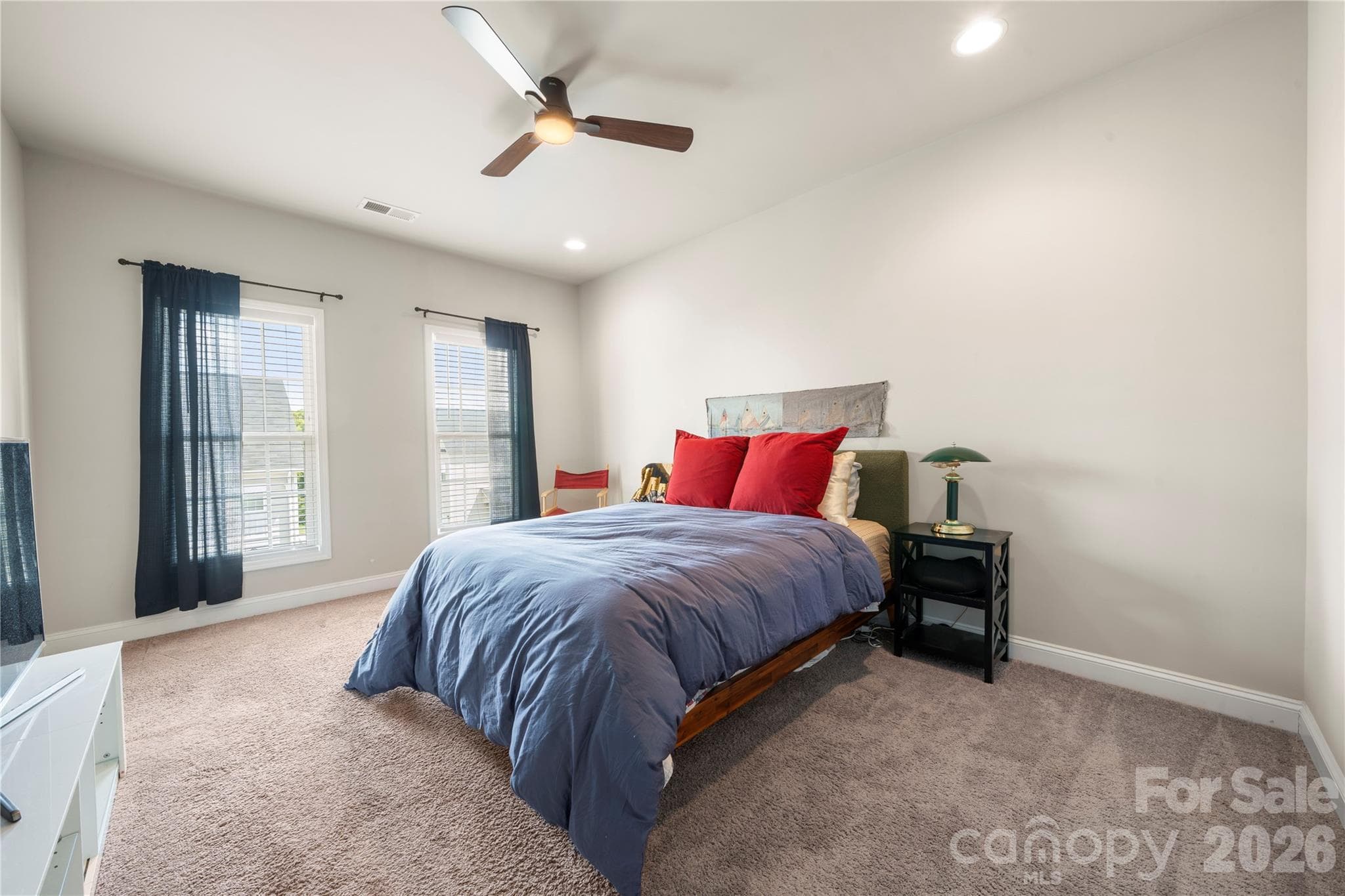 Single Family Residence at 8309 Scotney Bluff Avenue, Charlotte, photo 17 of 23