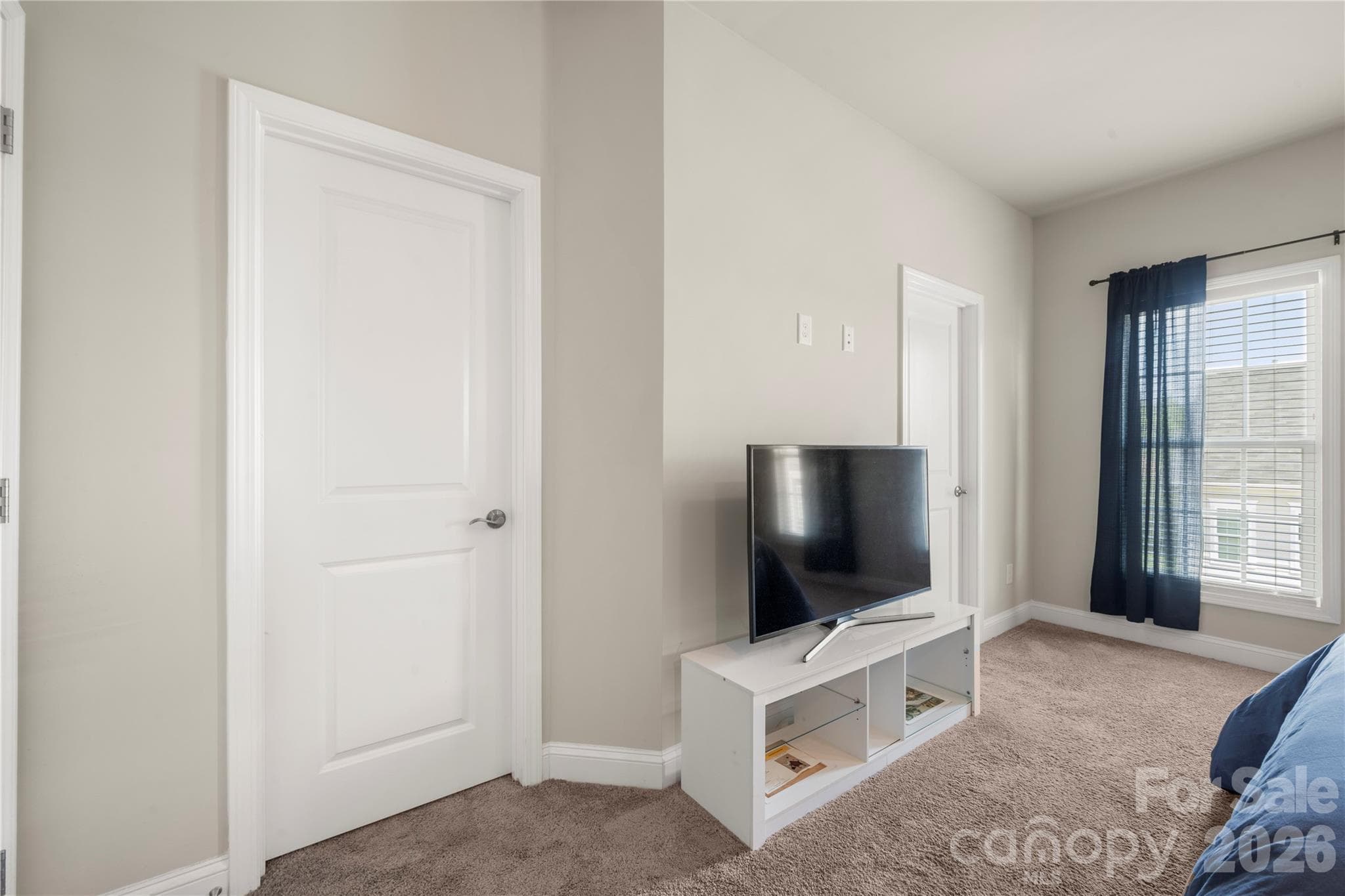 Single Family Residence at 8309 Scotney Bluff Avenue, Charlotte, photo 19 of 23