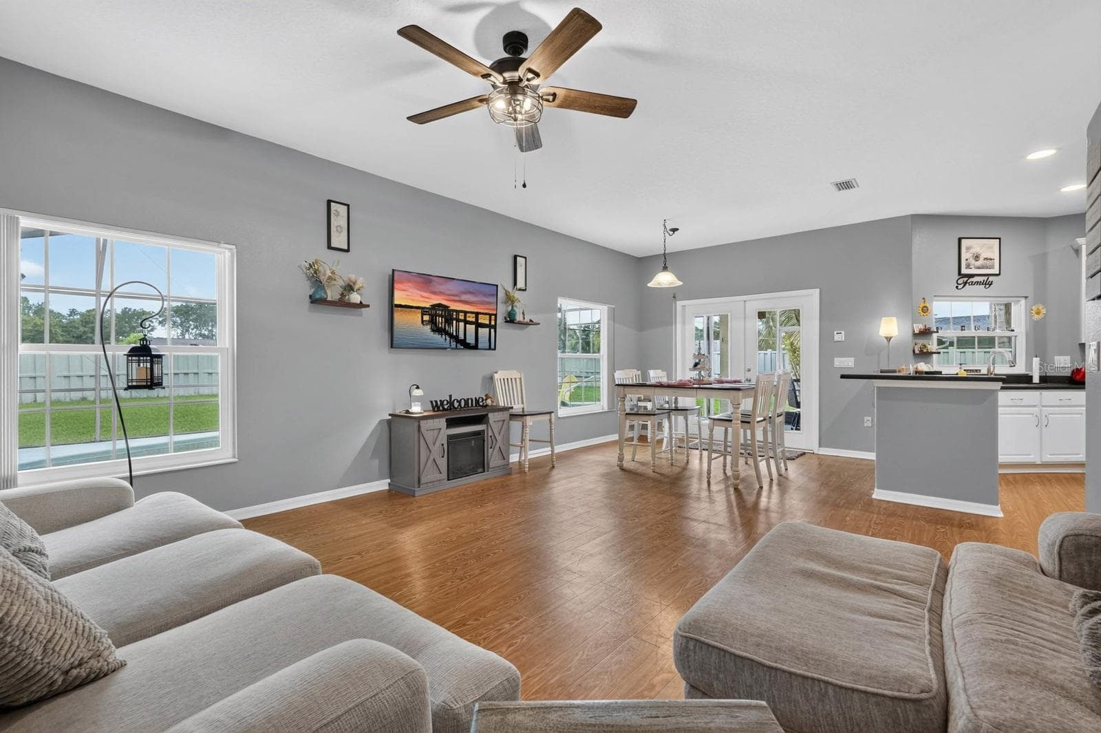 Living Room - 100 FLAMINGO DR, PALM COAST