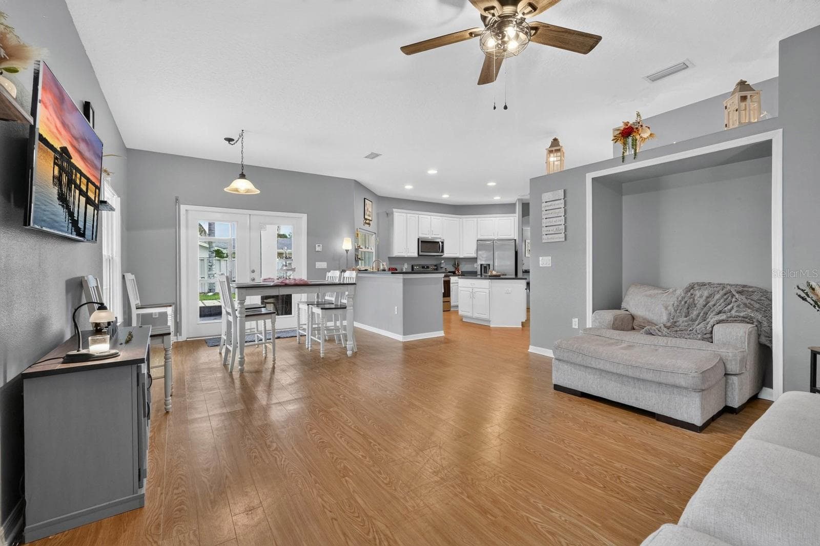 Living Room - 100 FLAMINGO DR, PALM COAST