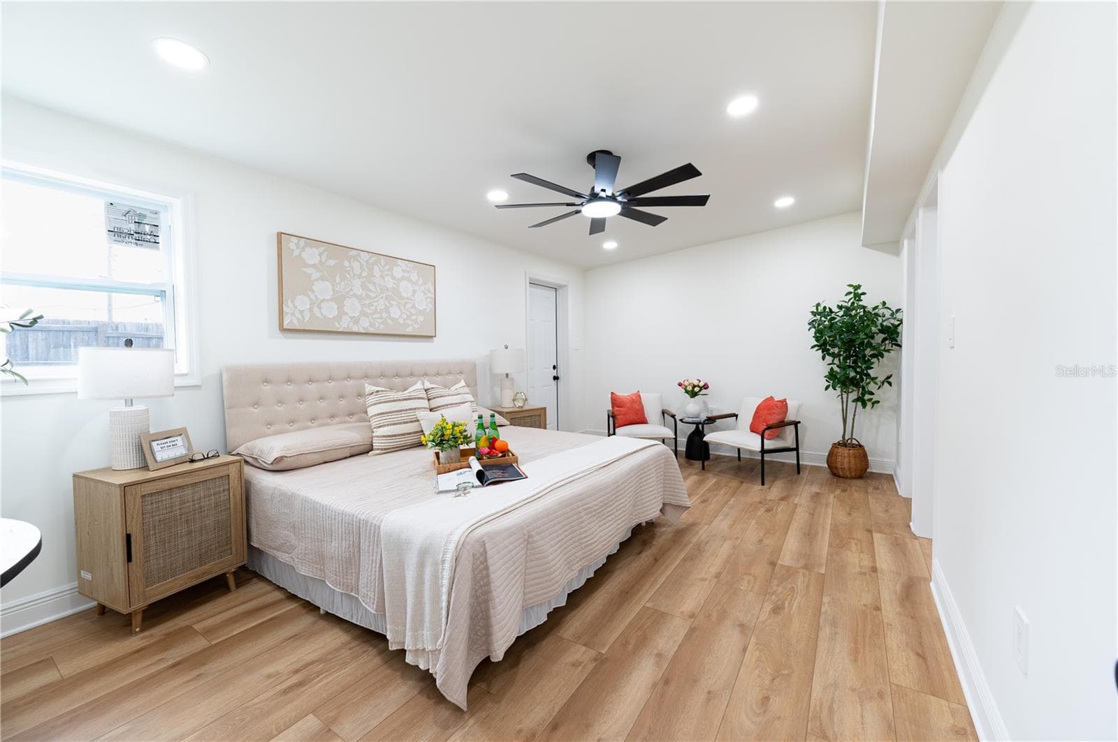 Single Family Residence at 1503 LANCELOT LOOP, TAMPA, photo 9 of 38