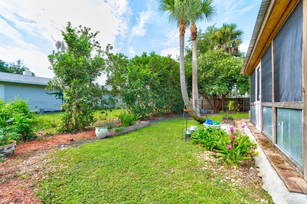 Single Family Residence at 16 LAUREL OAKS CIR, ORMOND BEACH, photo 27 of 46