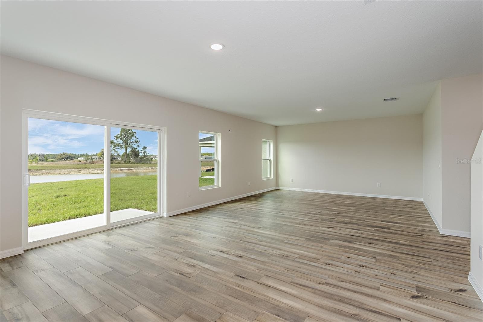 Single Family Residence at 36715 THORNHEDGE DR, ZEPHYRHILLS, photo 3 of 29