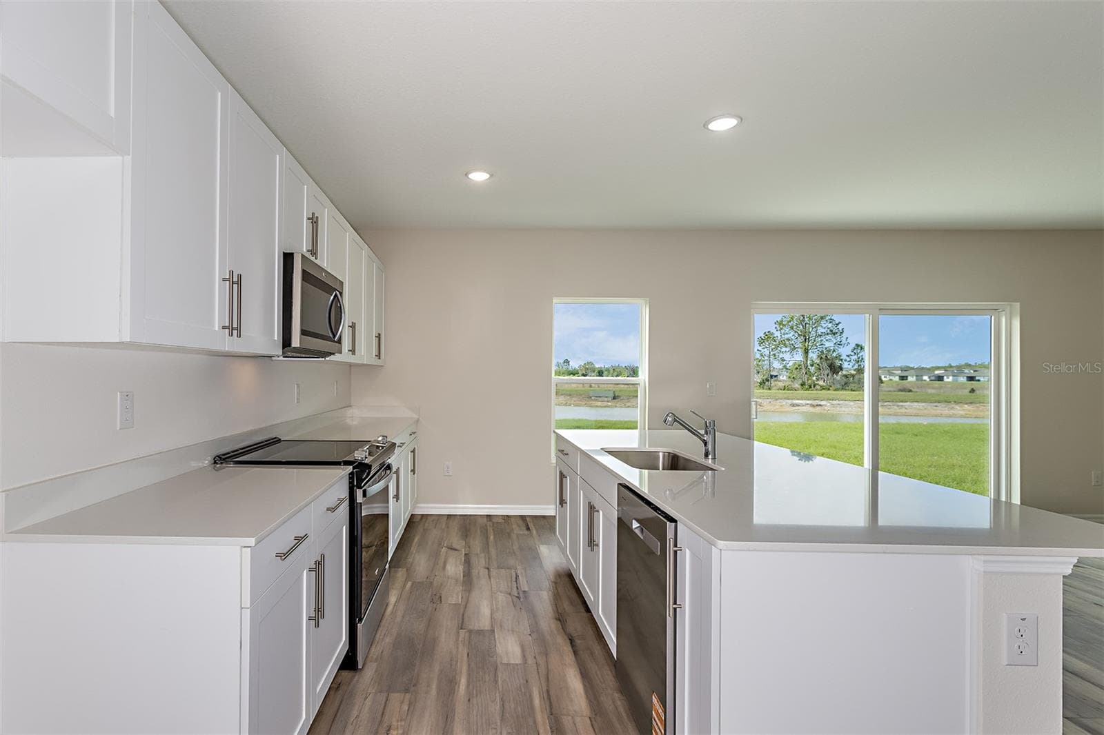Single Family Residence at 36715 THORNHEDGE DR, ZEPHYRHILLS, photo 8 of 29