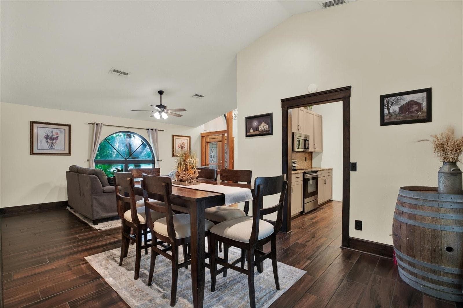 Single Family Residence at 18671 AUTUMN LAKE AVE, HUDSON, photo 10 of 45