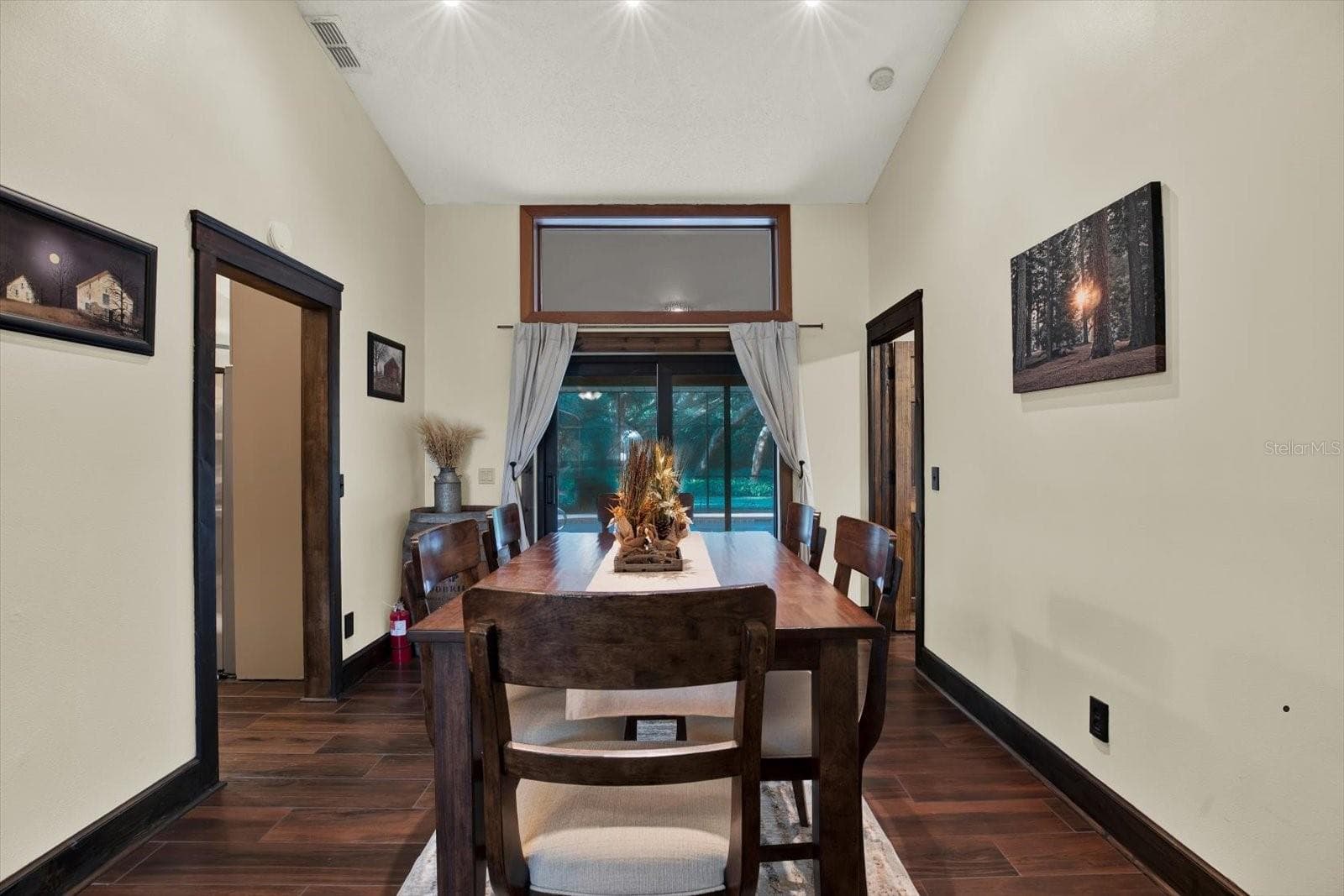 Single Family Residence at 18671 AUTUMN LAKE AVE, HUDSON, photo 11 of 45