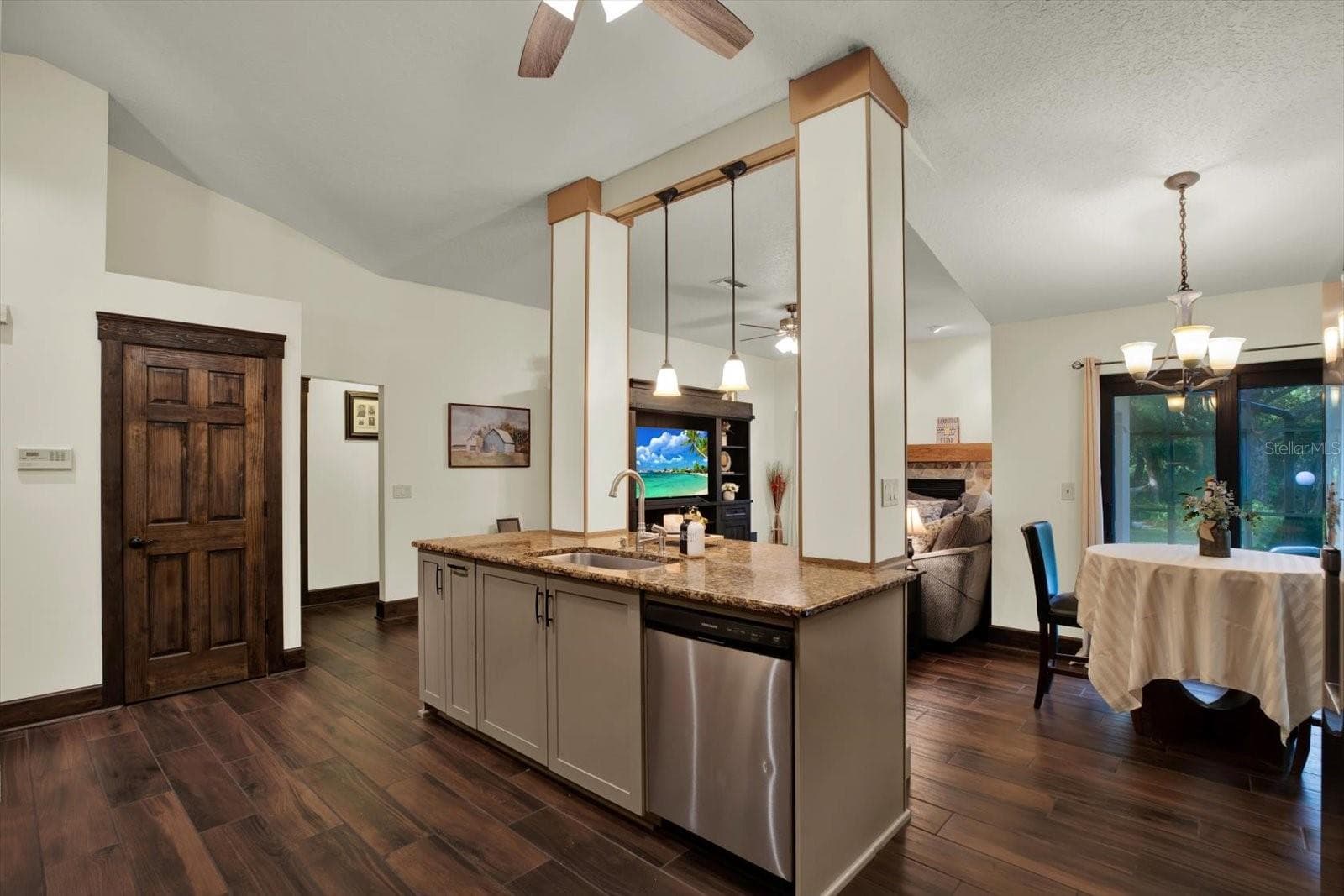 Single Family Residence at 18671 AUTUMN LAKE AVE, HUDSON, photo 13 of 45