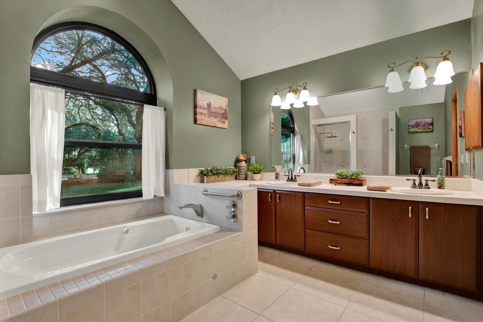 Single Family Residence at 18671 AUTUMN LAKE AVE, HUDSON, photo 20 of 45