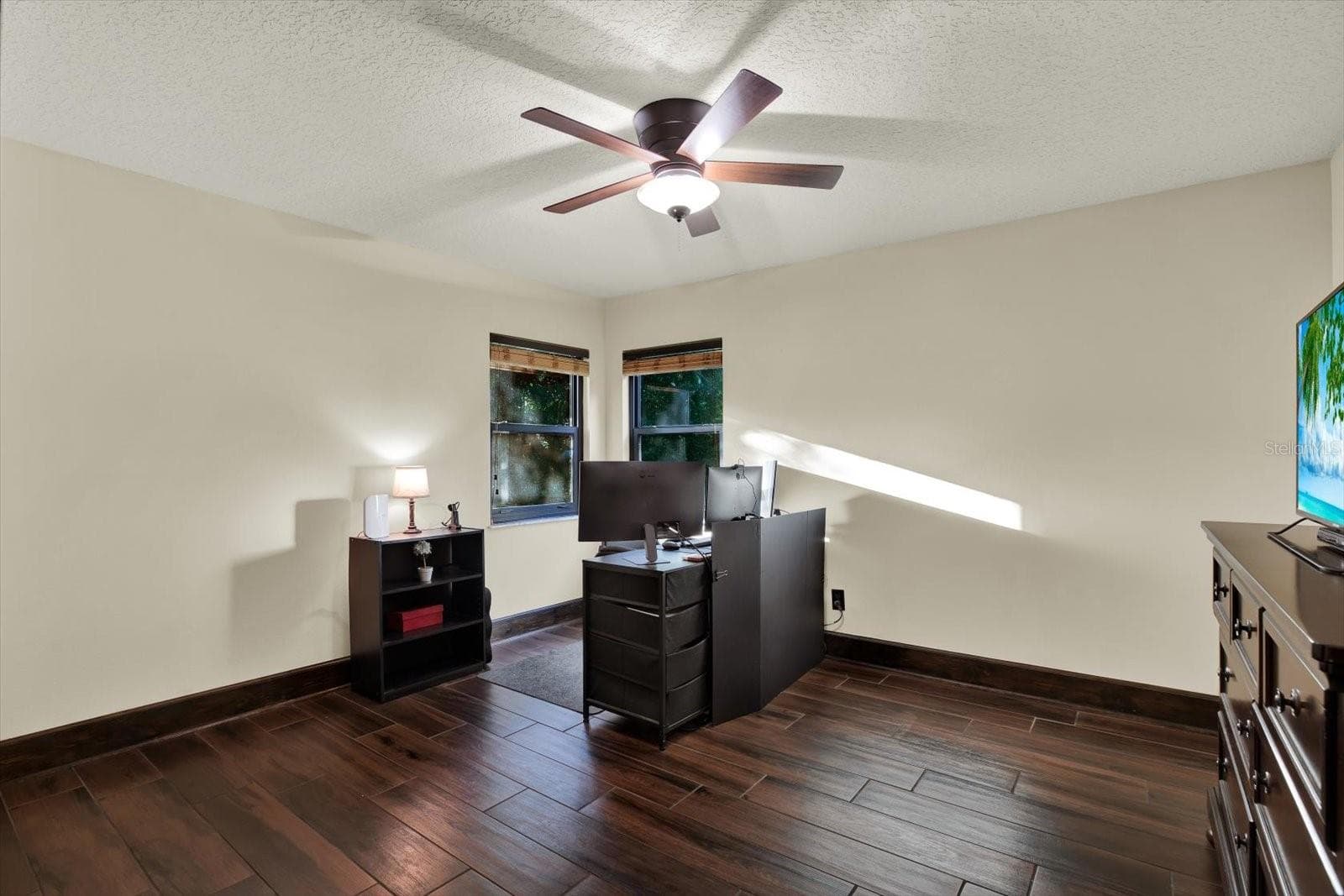 Single Family Residence at 18671 AUTUMN LAKE AVE, HUDSON, photo 25 of 45