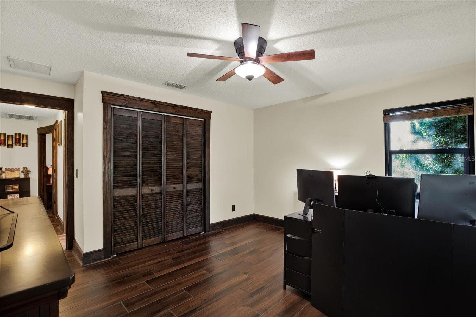 Single Family Residence at 18671 AUTUMN LAKE AVE, HUDSON, photo 26 of 45
