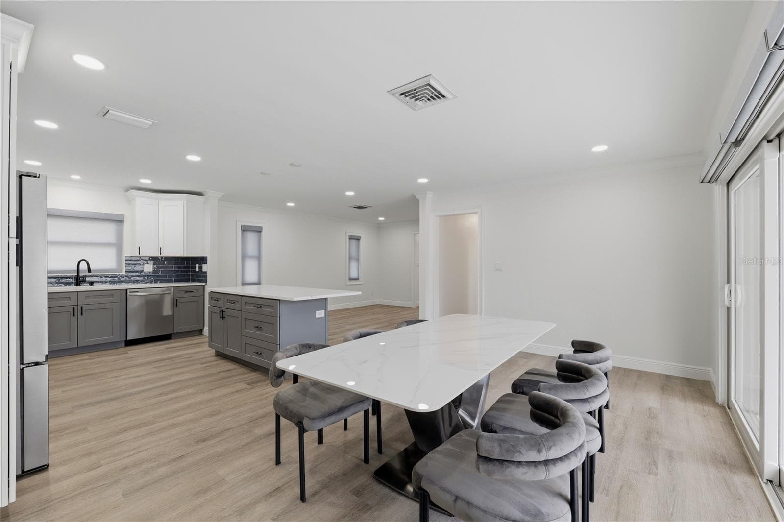 Single Family Residence at 4411 15TH ST N, ST PETERSBURG, photo 12 of 32