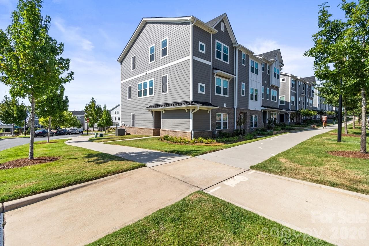 Townhouse at 4404 Millennium Avenue, Charlotte, photo 2 of 31