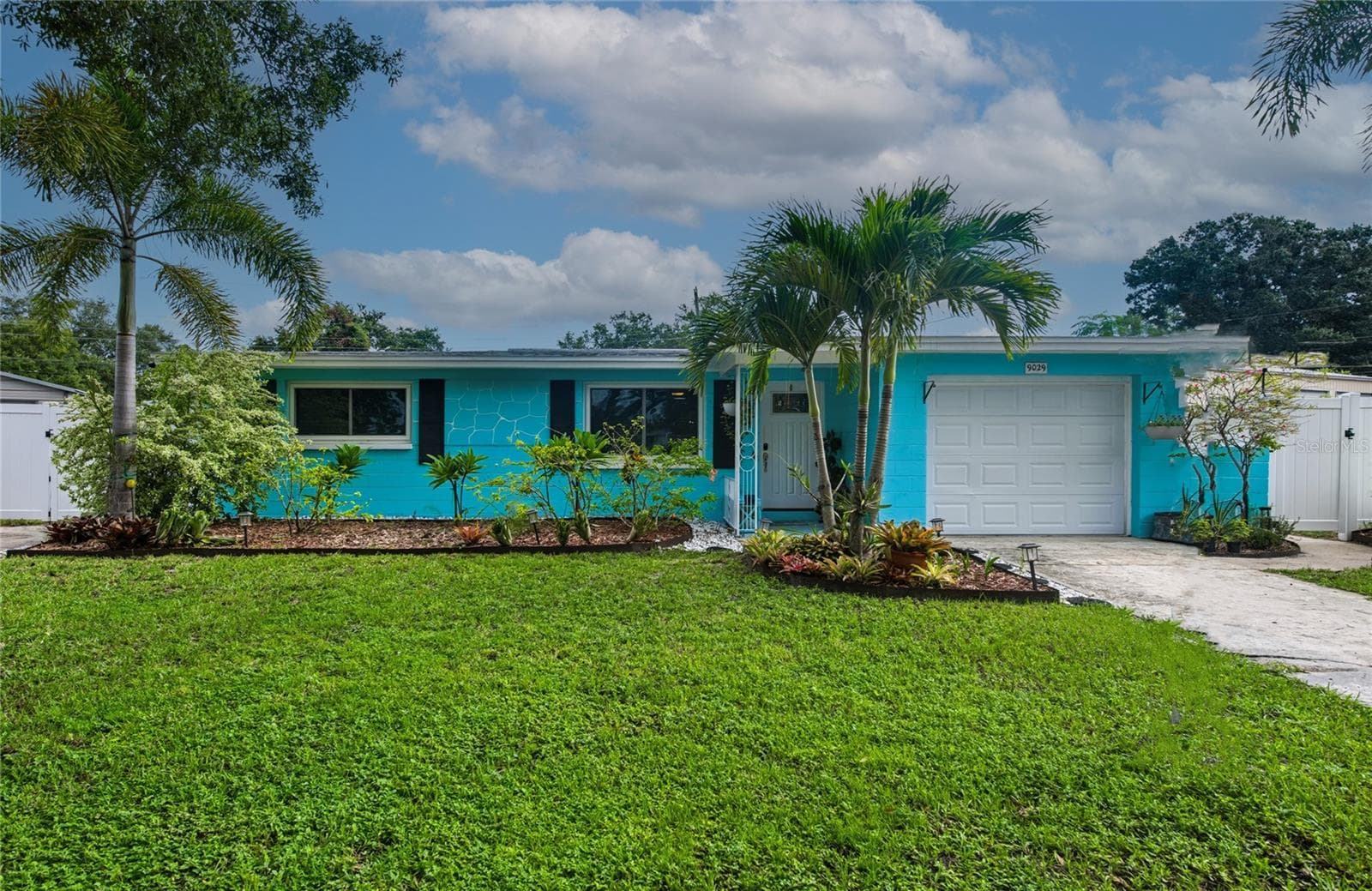 Single Family Residence at 9029 LEISURE LN N, LARGO, photo 2 of 53