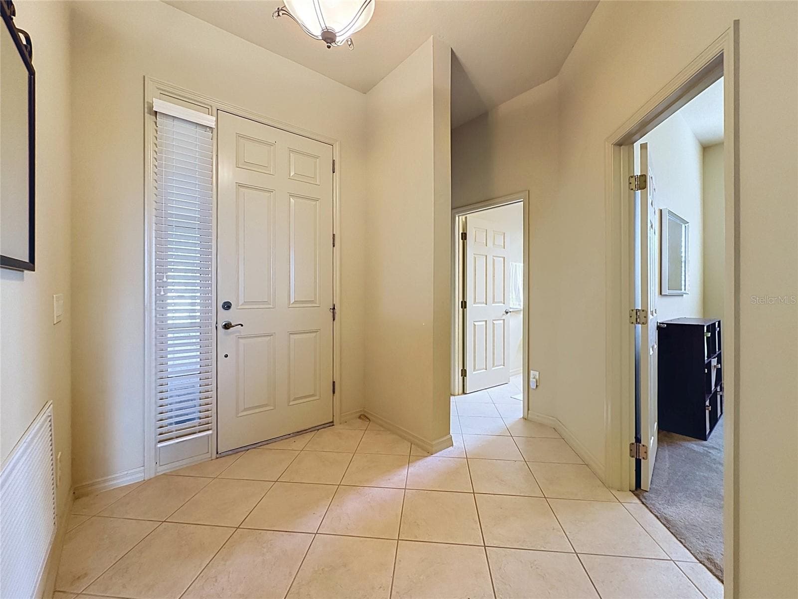 Single Family Residence at 122 FLAME VINE WAY, GROVELAND, photo 7 of 64
