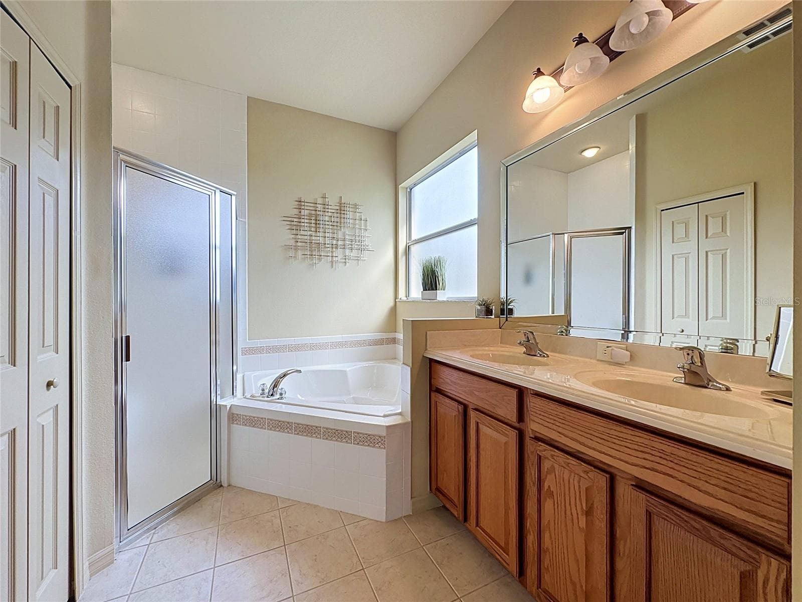 Single Family Residence at 122 FLAME VINE WAY, GROVELAND, photo 26 of 64
