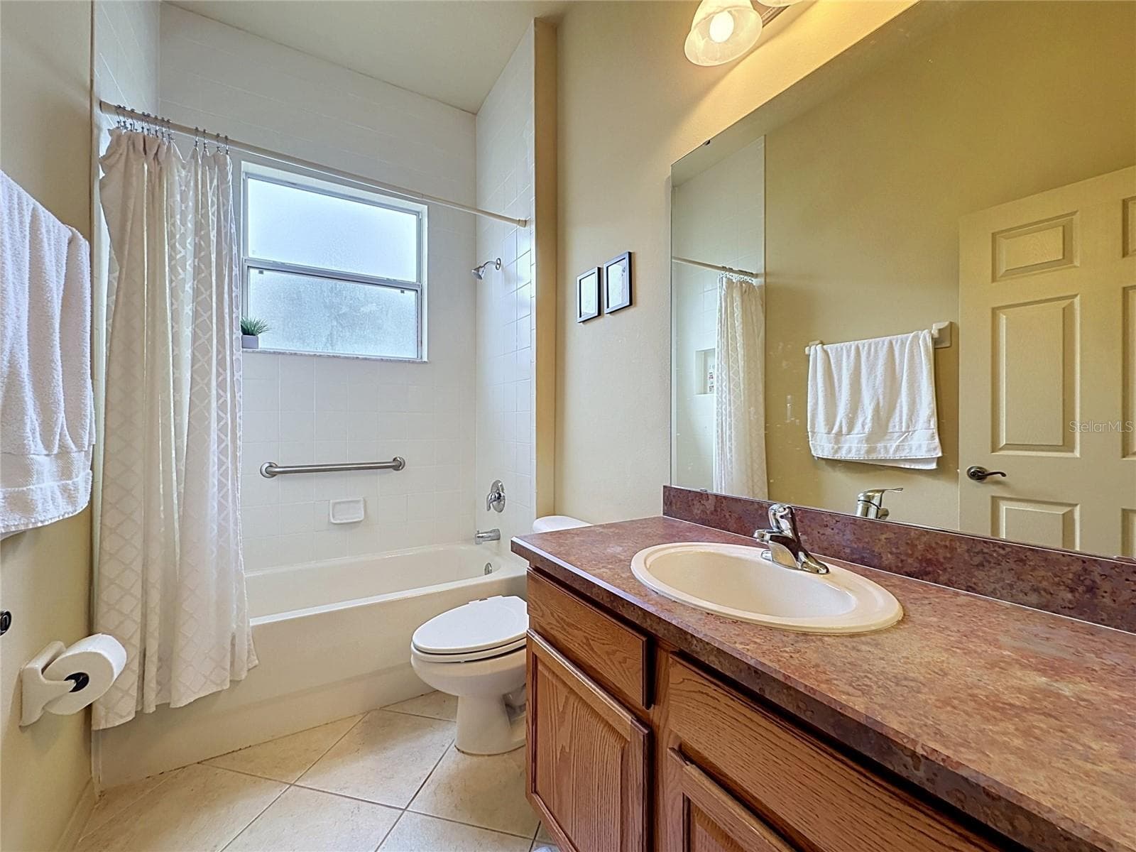 Single Family Residence at 122 FLAME VINE WAY, GROVELAND, photo 32 of 64