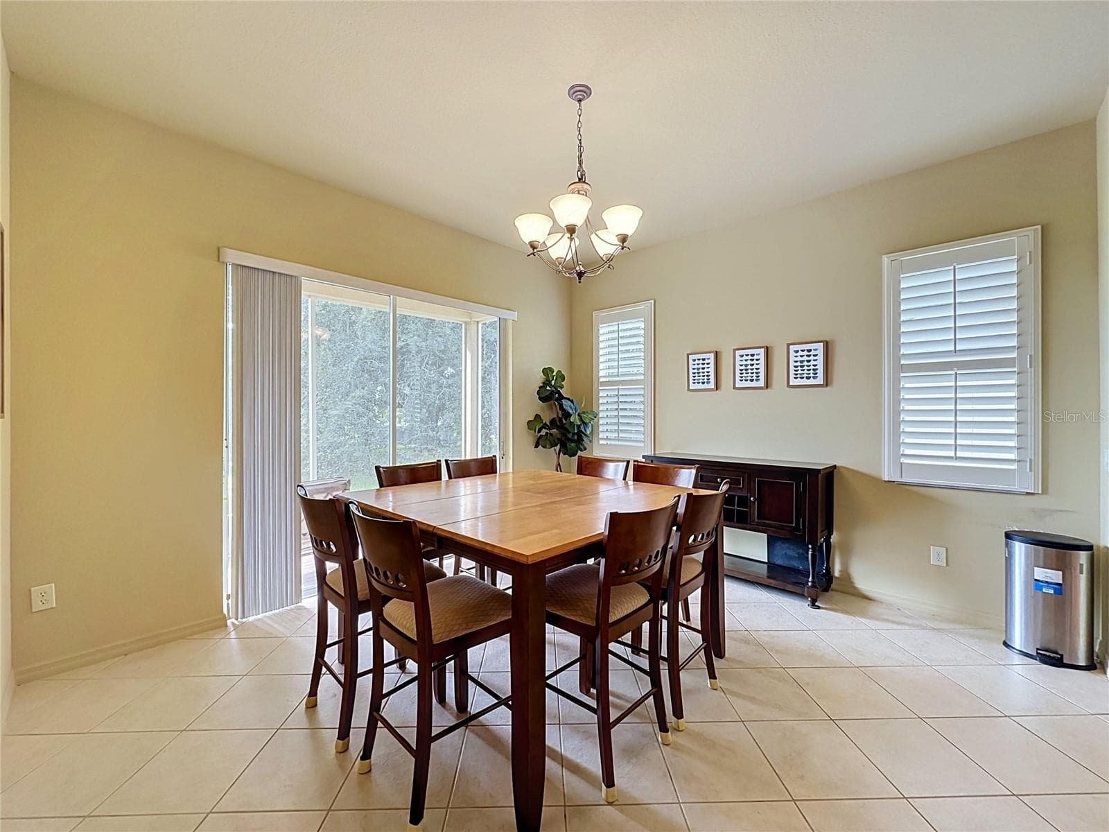 Single Family Residence at 122 FLAME VINE WAY, GROVELAND, photo 14 of 64