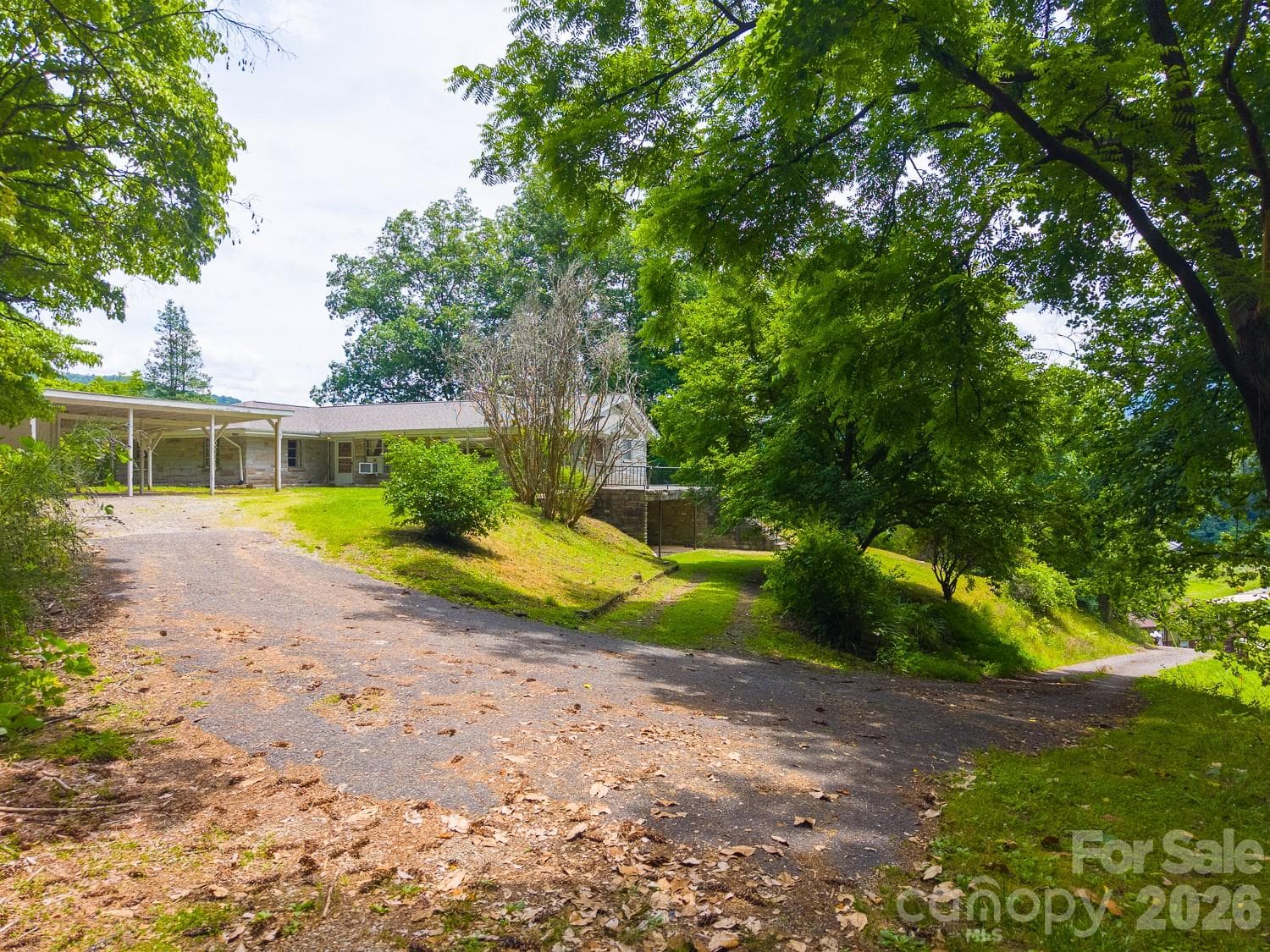 Single Family Residence at 222 Mitchell Mountain Road, Bryson City, photo 3 of 48