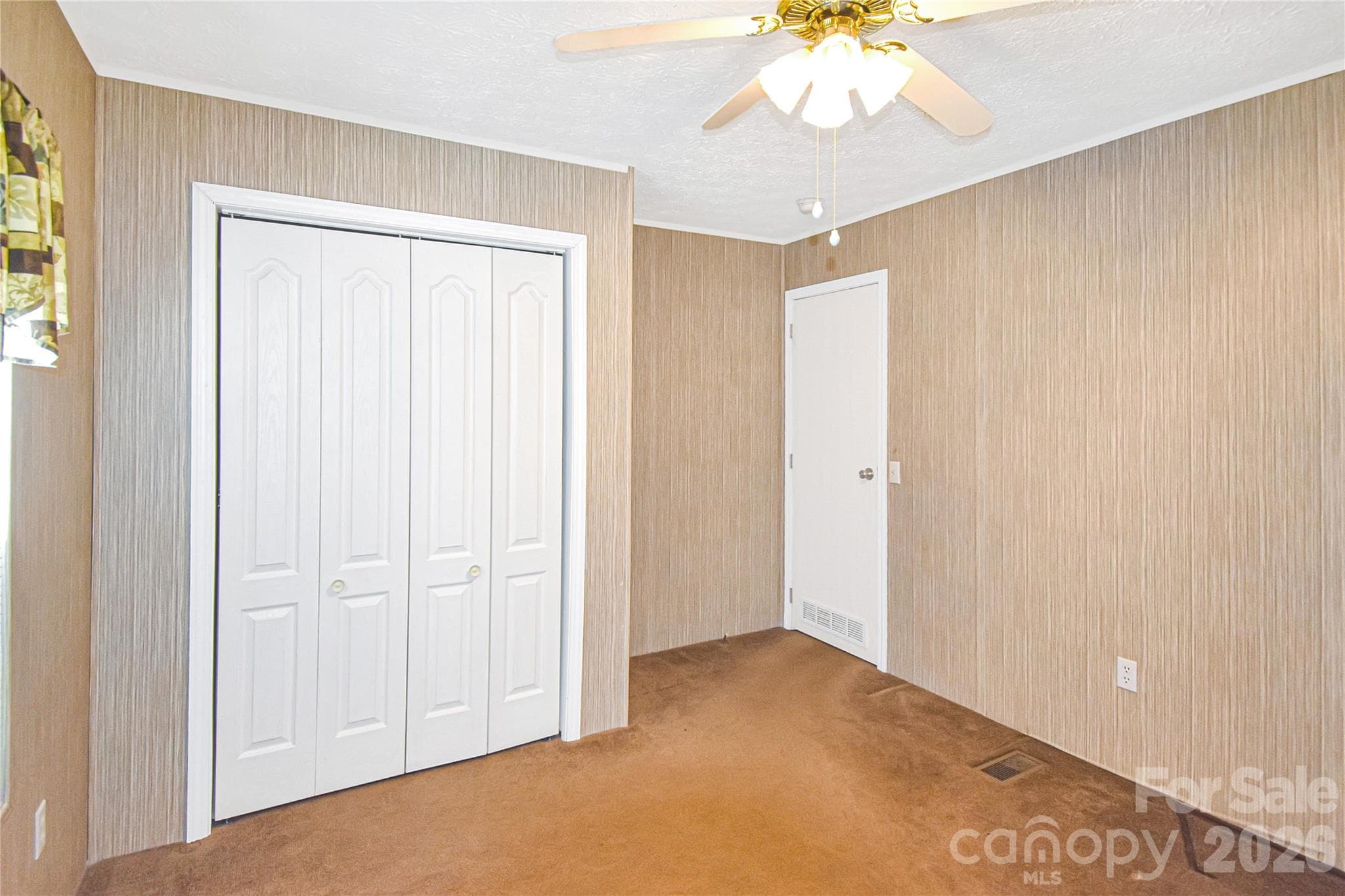 Single Family Residence at 432 Forest Place NW, Lenoir, photo 24 of 27
