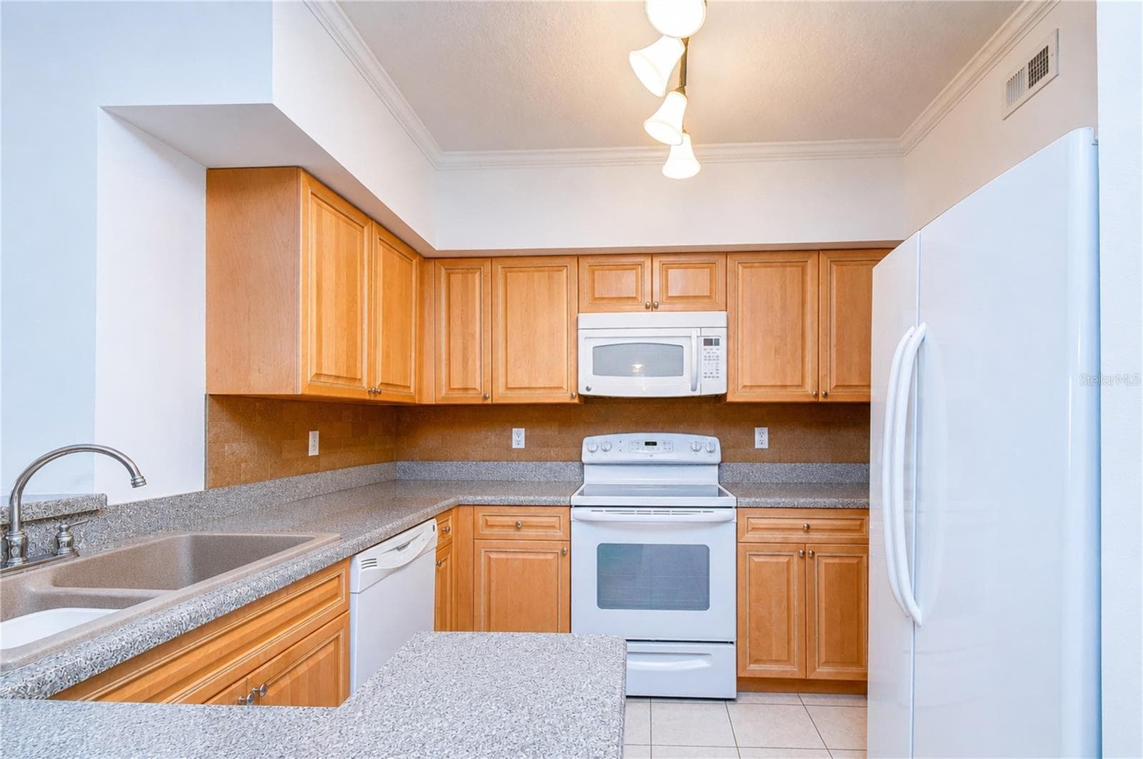 Condominium at 4516 SEAGULL DR #318, NEW PORT RICHEY, photo 18 of 51