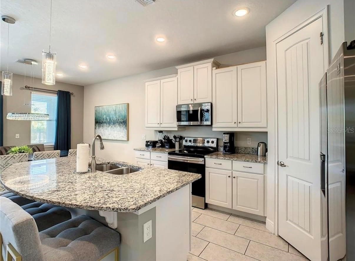 Single Family Residence at 448 SOUTHFIELD ST, KISSIMMEE, photo 10 of 43