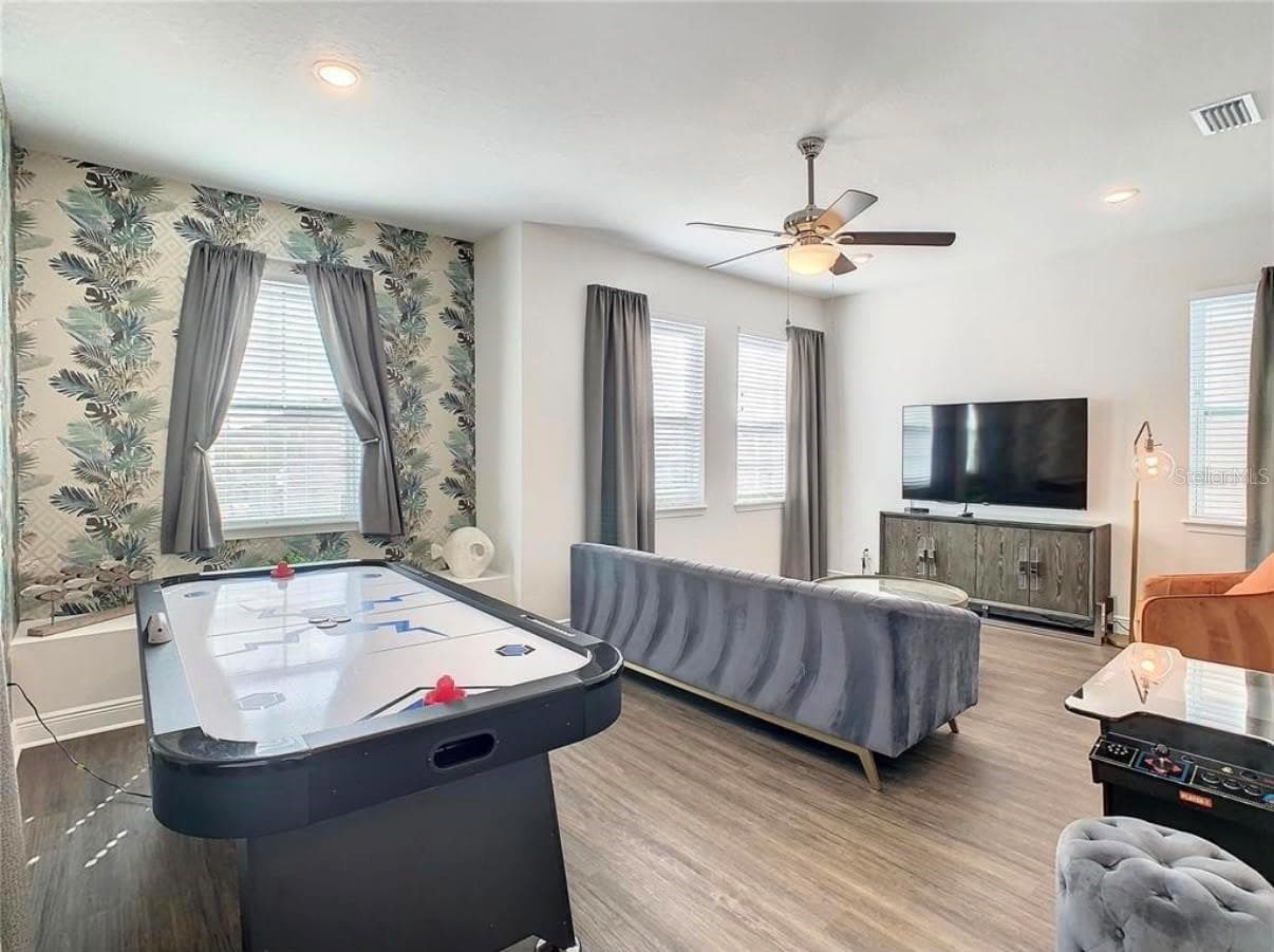 Loft upstairs - 448 SOUTHFIELD ST, KISSIMMEE