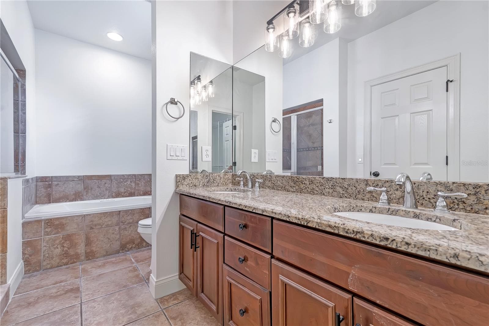 Townhouse at 134 E ESTHER ST #A, ORLANDO, photo 22 of 43