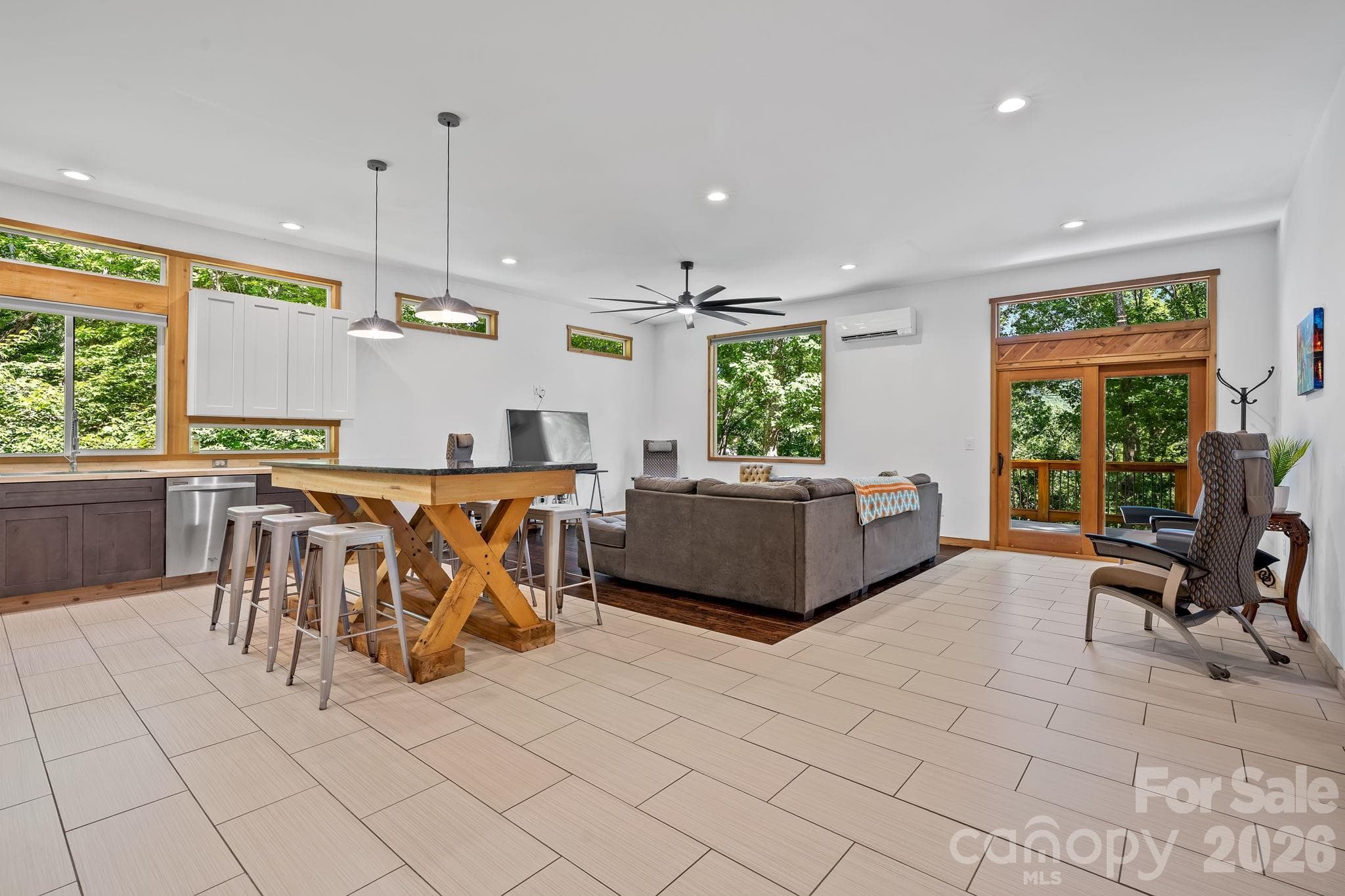 Single Family Residence at 506 Silent Forest Drive, Canton, photo 5 of 34