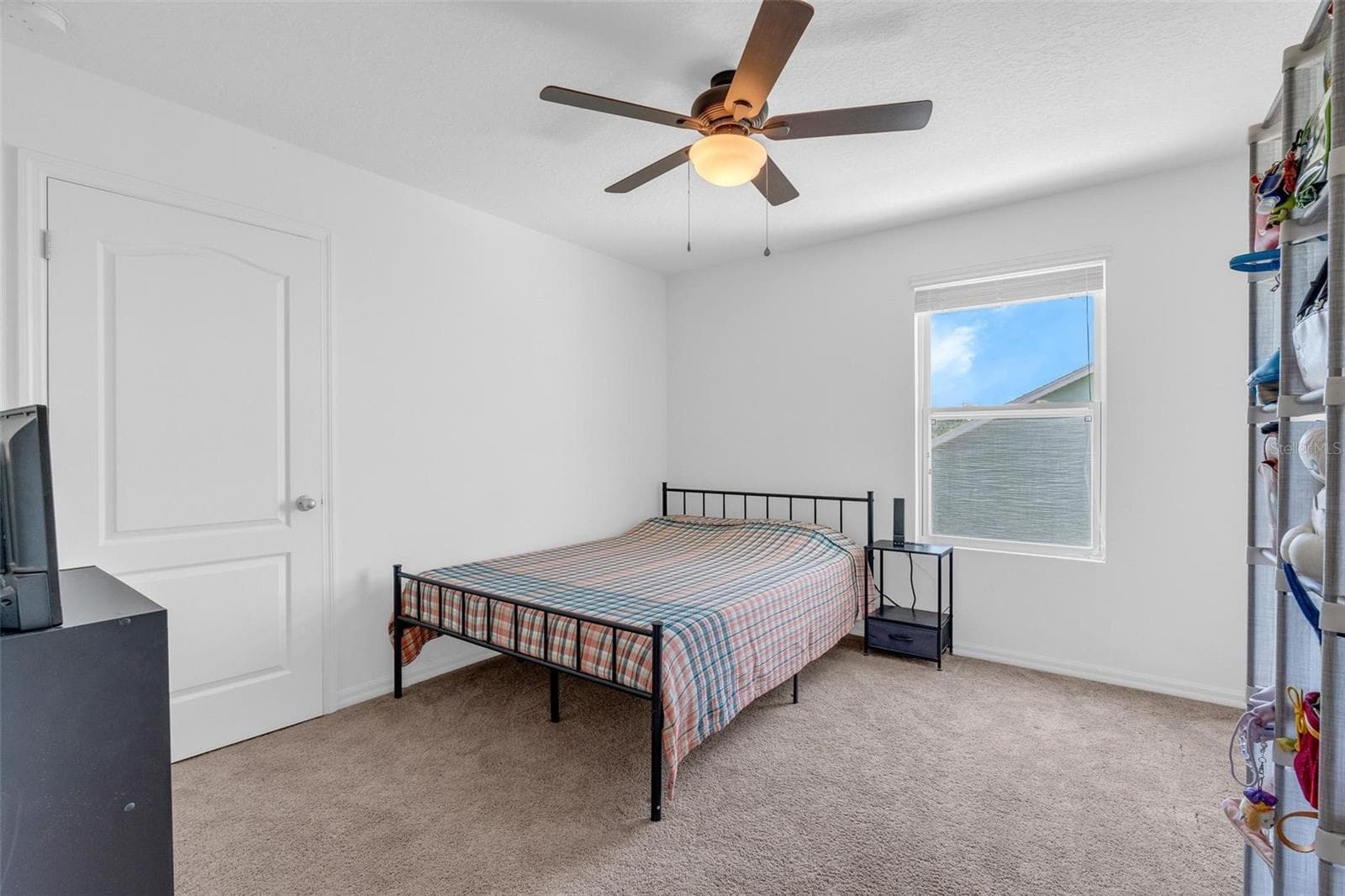 Single Family Residence at 16610 BROADFORD LN, CLERMONT, photo 13 of 29