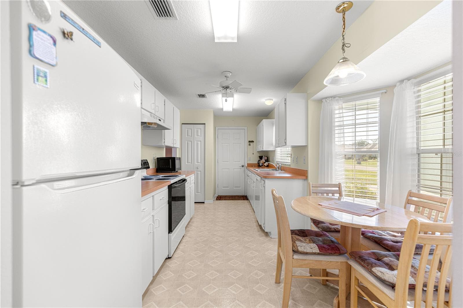 Single Family Residence at 6201 SW 84TH PL, OCALA, photo 7 of 50