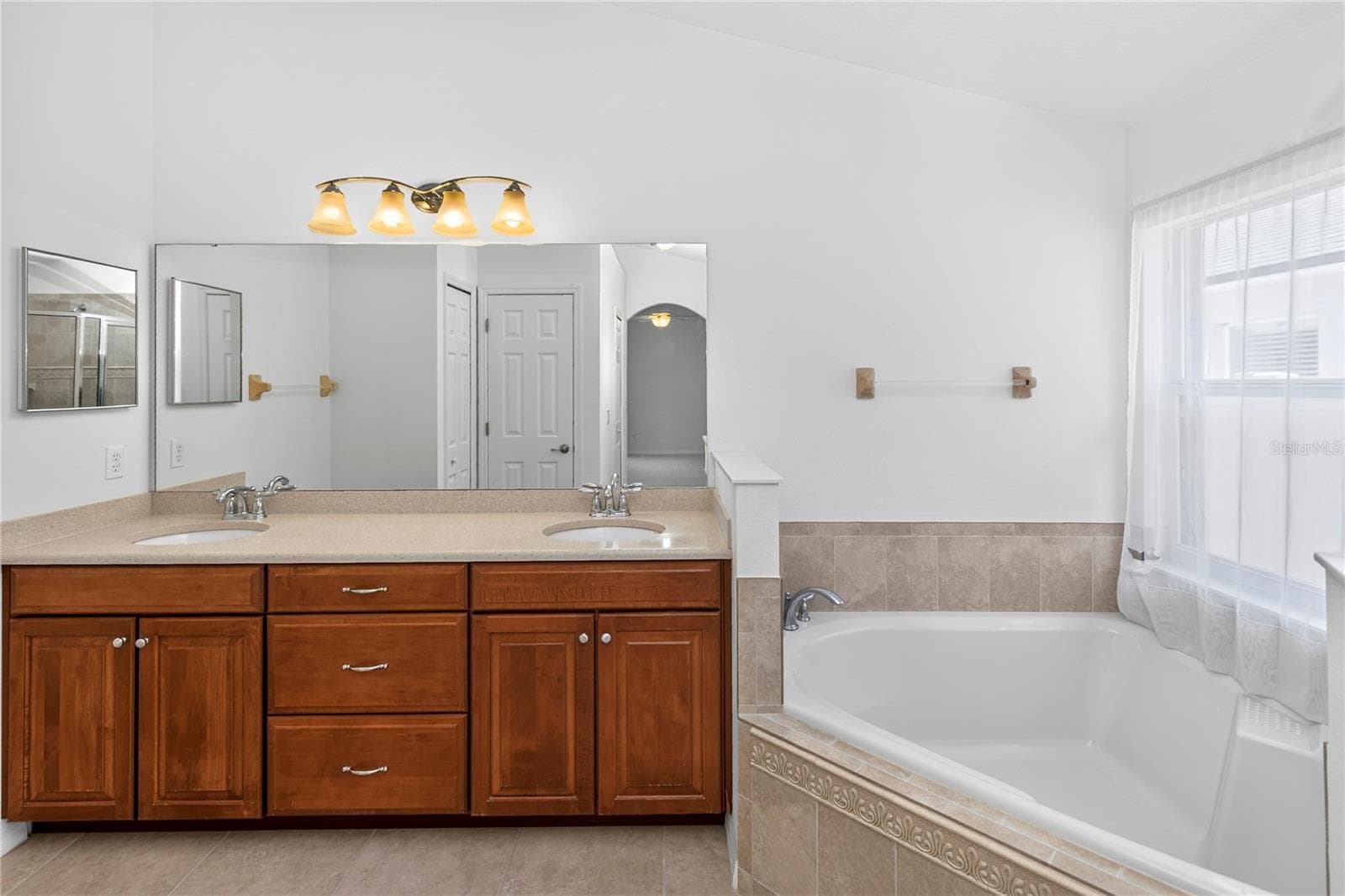 Single Family Residence at 11513 MOSSY OAK DR, ORLANDO, photo 26 of 51