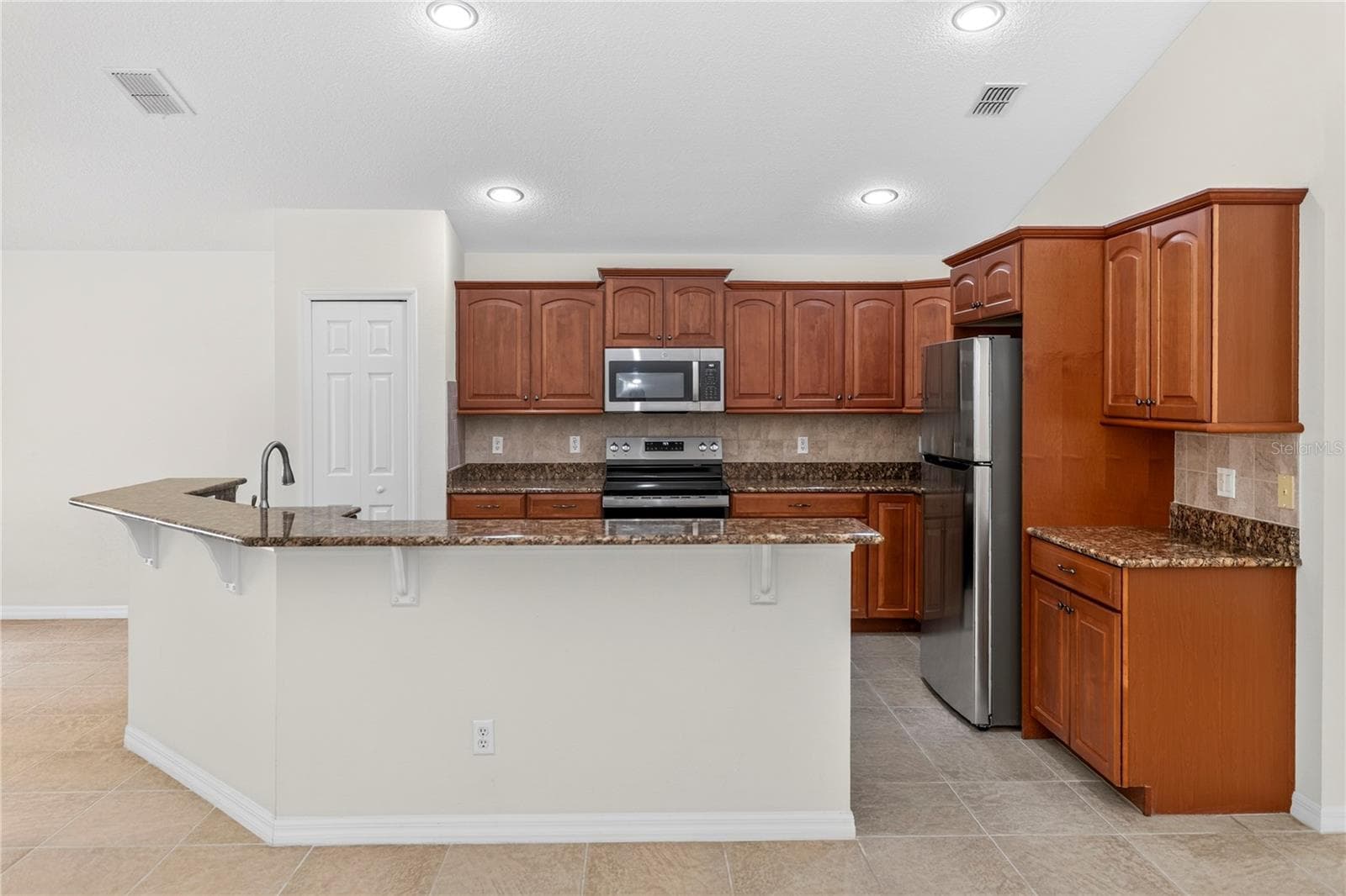 Single Family Residence at 11513 MOSSY OAK DR, ORLANDO, photo 12 of 51