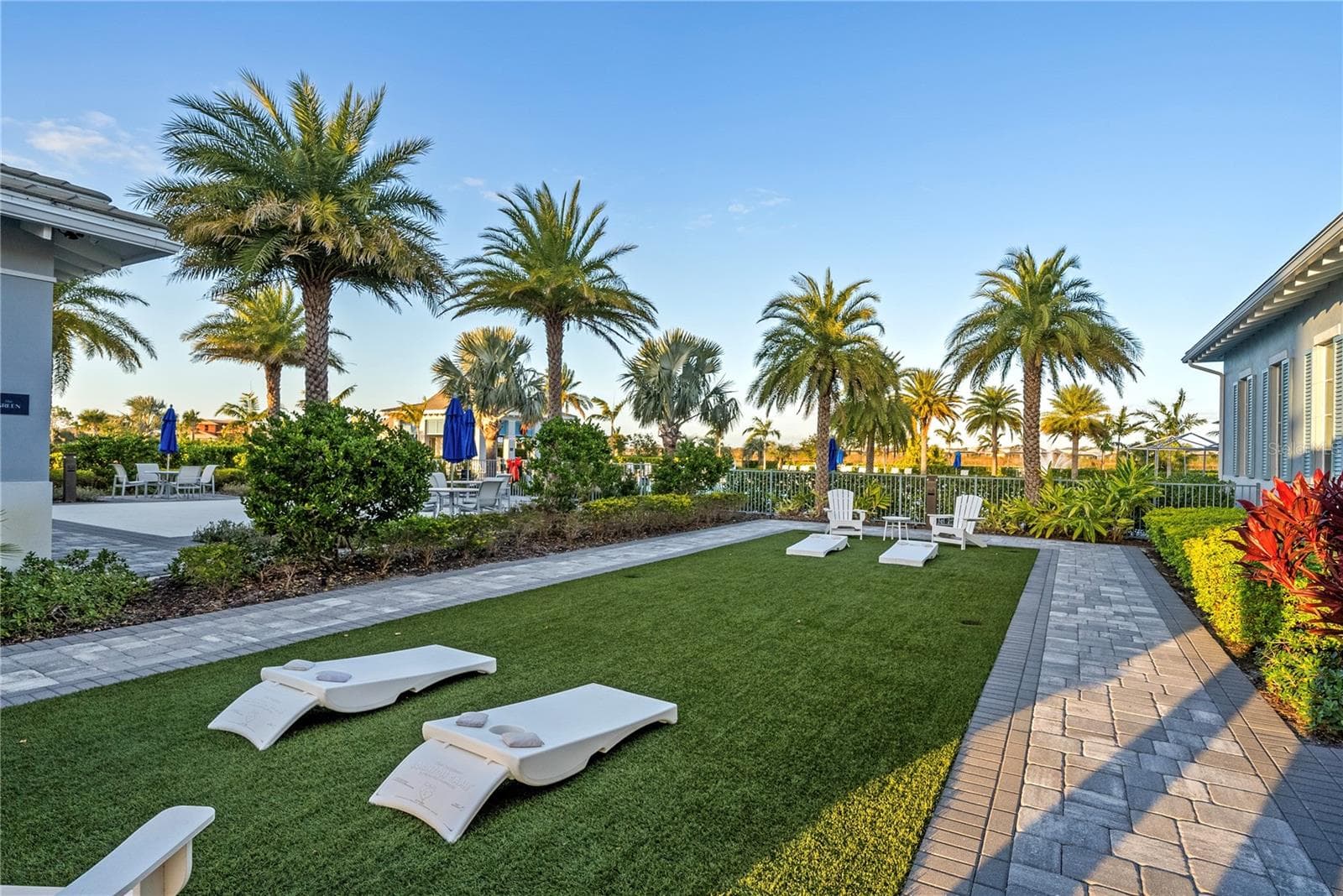Single Family Residence at 8154 REDONDA LOOP, LAKEWOOD RANCH, photo 85 of 95