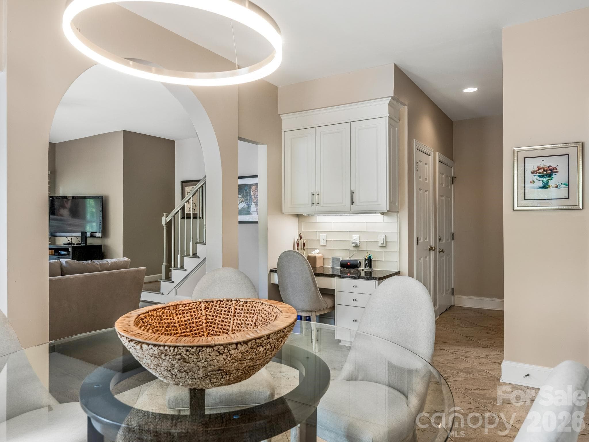Single Family Residence at 213 Summermore Drive, Charlotte, photo 13 of 34