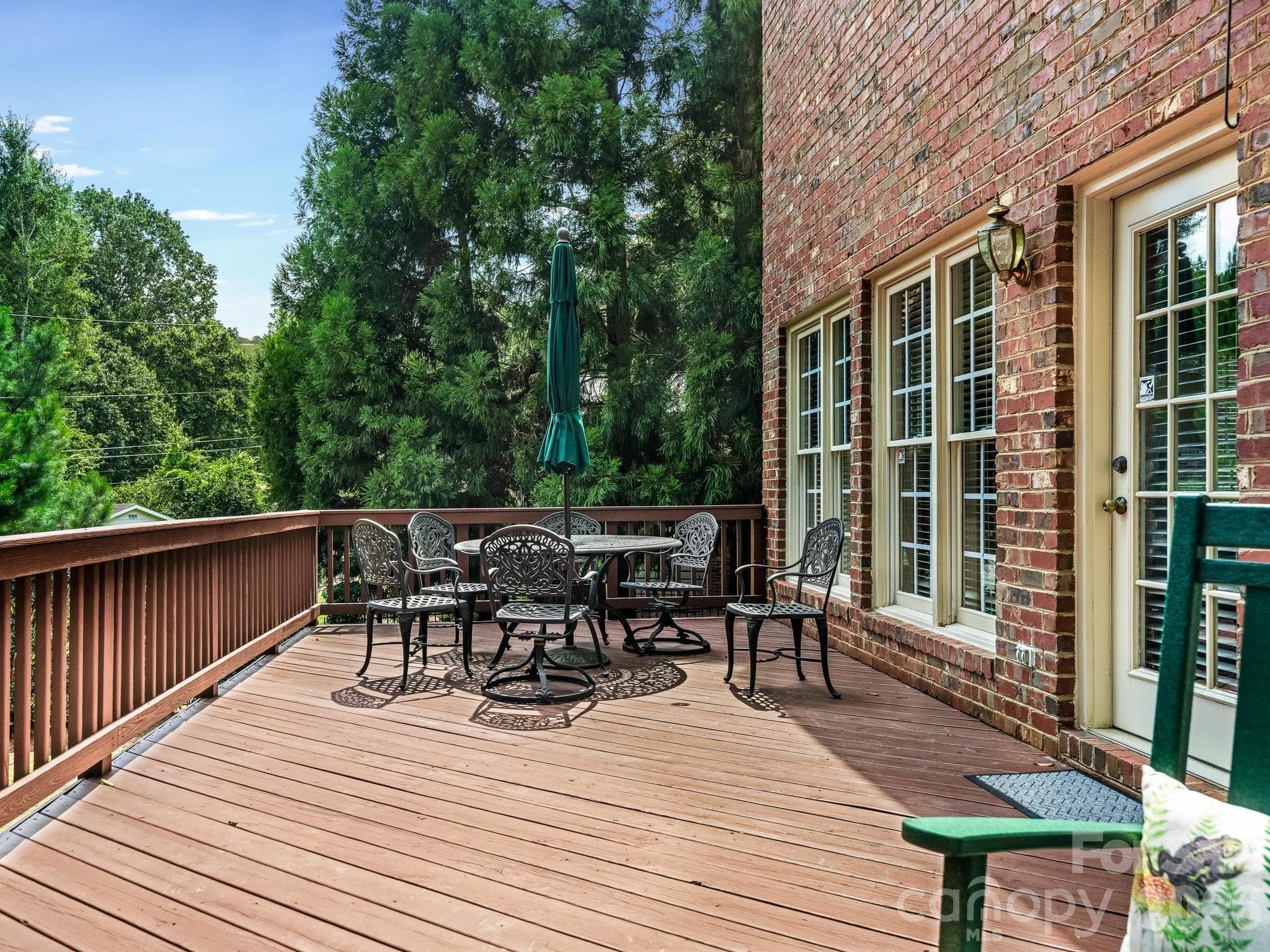 Single Family Residence at 213 Summermore Drive, Charlotte, photo 32 of 34