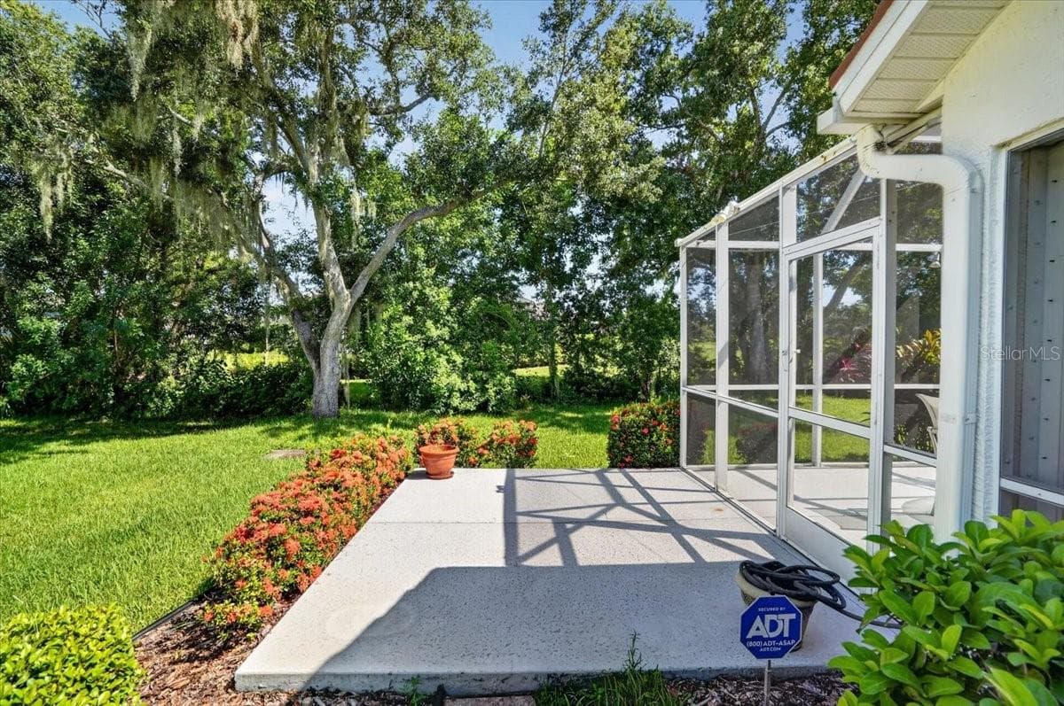 extra lanai pad outside of cage - 7165 MELROSE PL, BRADENTON