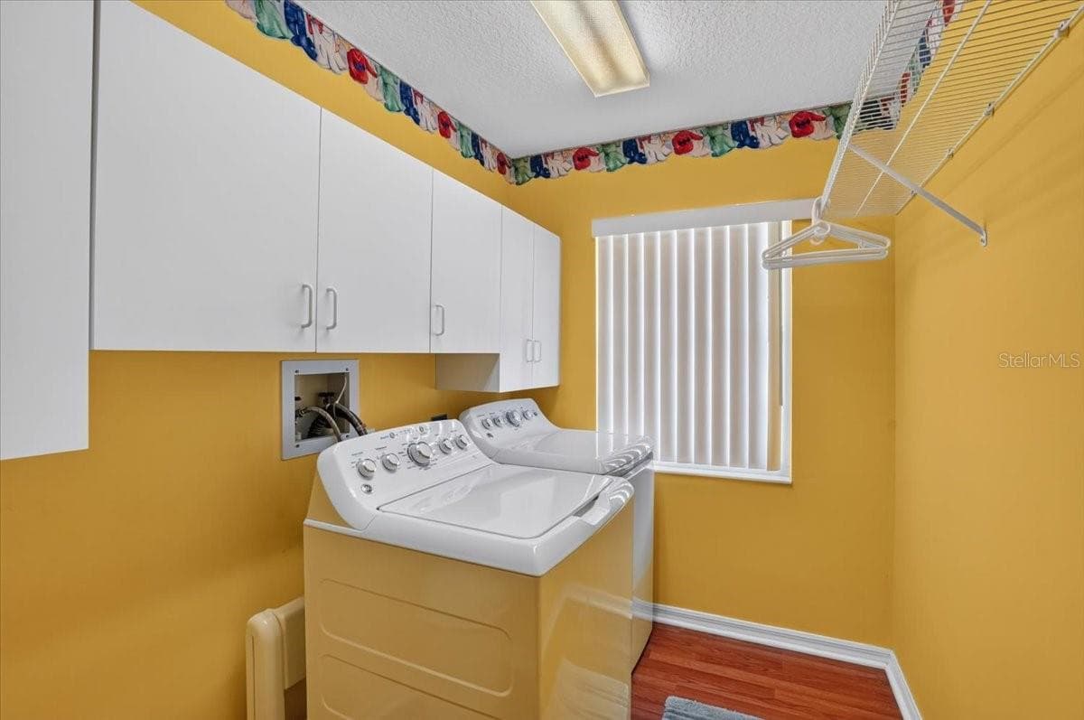 den/study - 7165 MELROSE PL, BRADENTON