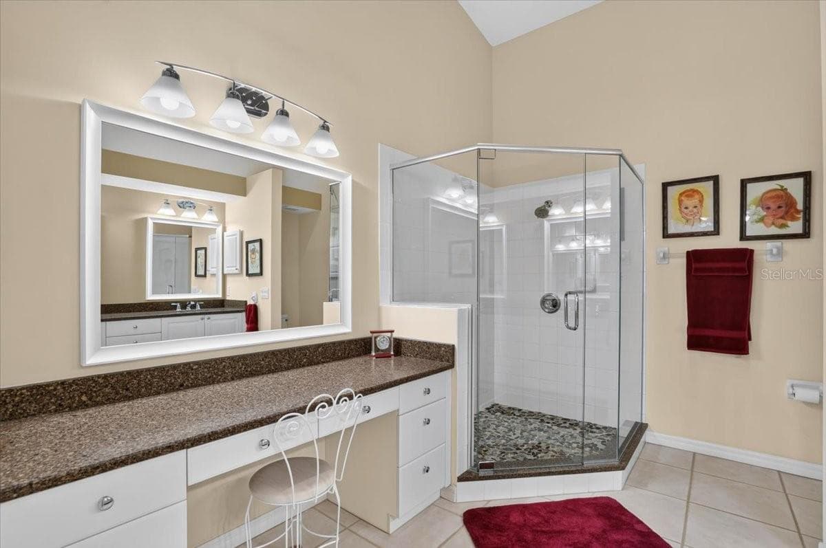 attached bath from primary - 7165 MELROSE PL, BRADENTON
