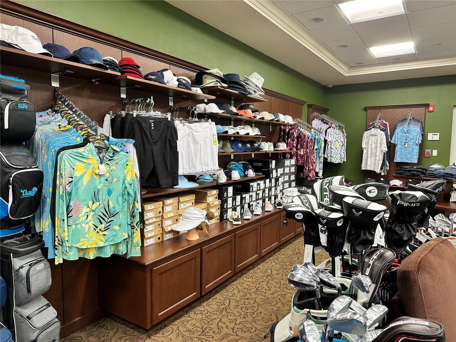 pro shop - 7165 MELROSE PL, BRADENTON