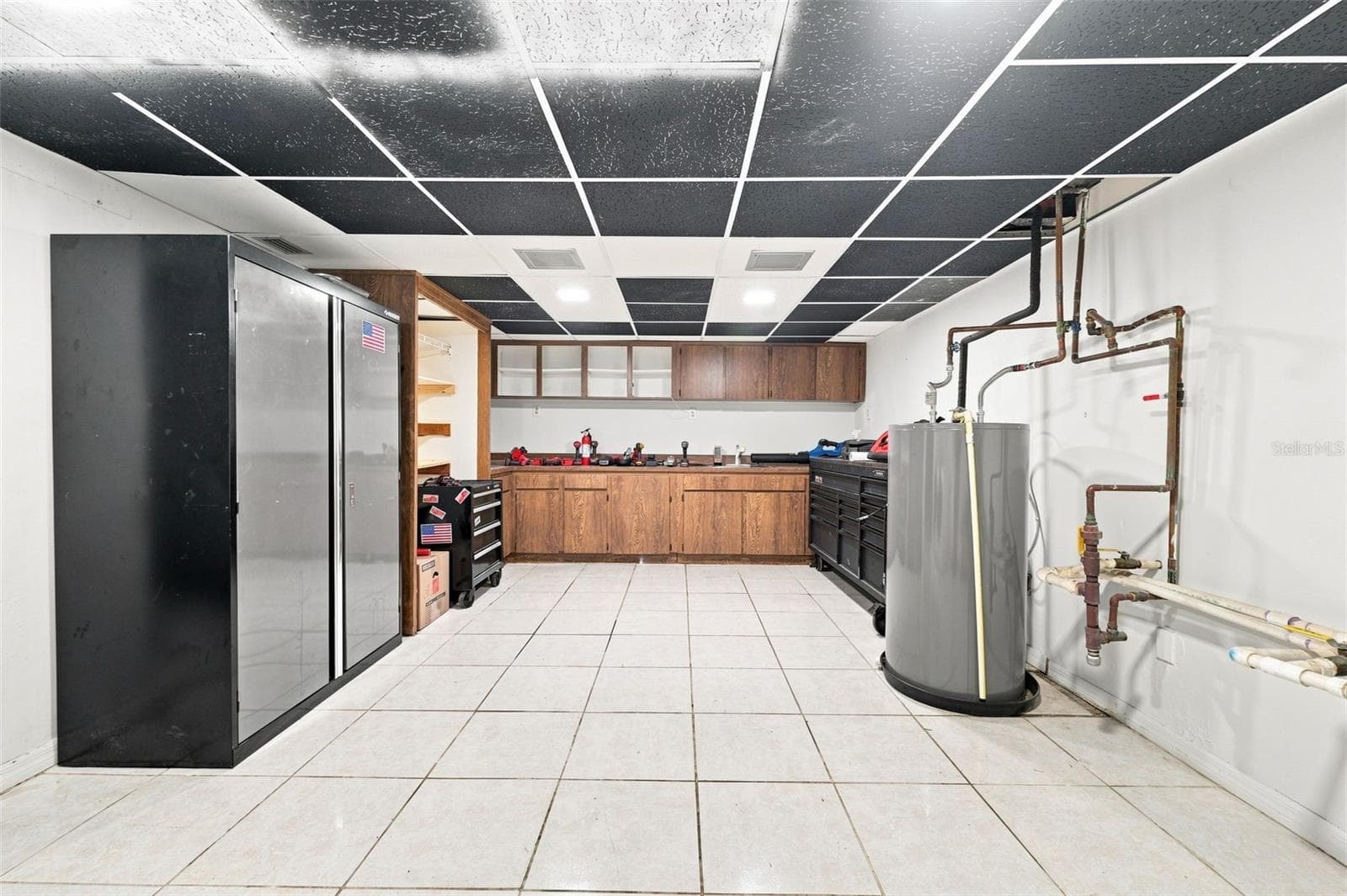 Laundry Room - 28850 LINDENHURST DR, WESLEY CHAPEL