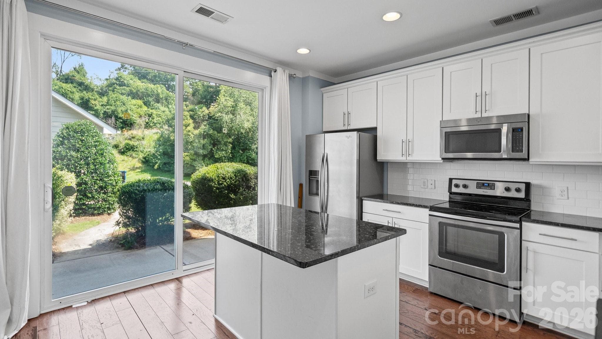 Townhouse at 3134 Bending Birch Place, Charlotte, photo 11 of 38