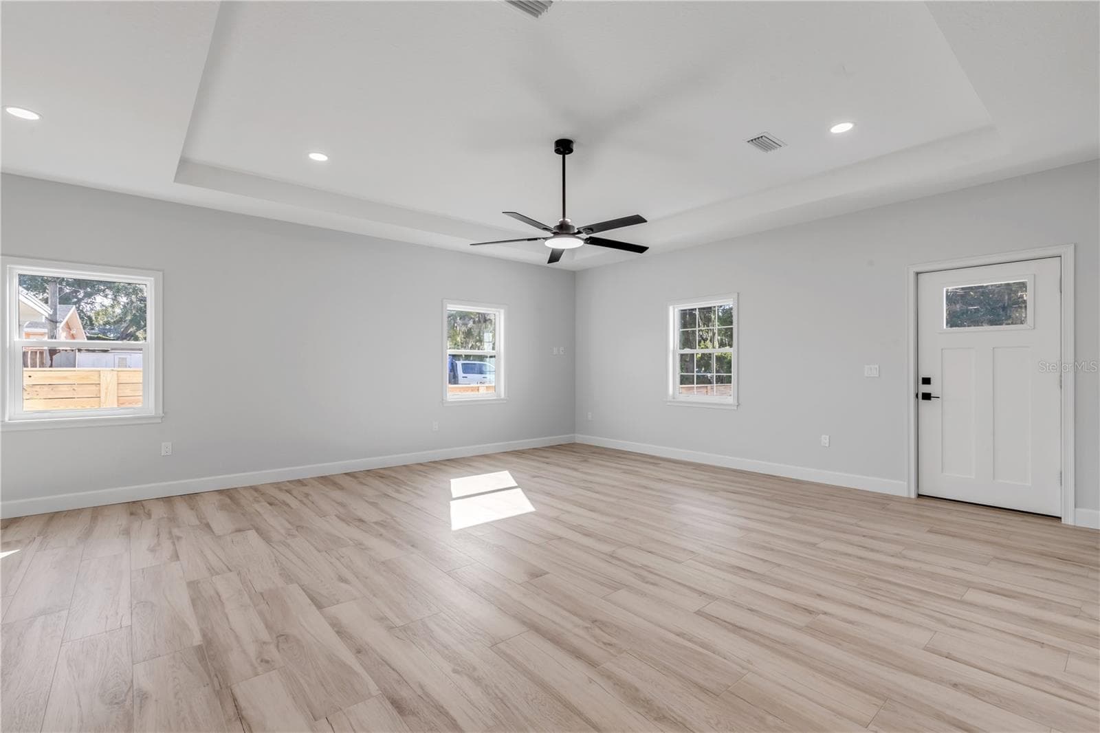 Single Family Residence at 128 INDIAN CREEK RD, OAK HILL, photo 11 of 71