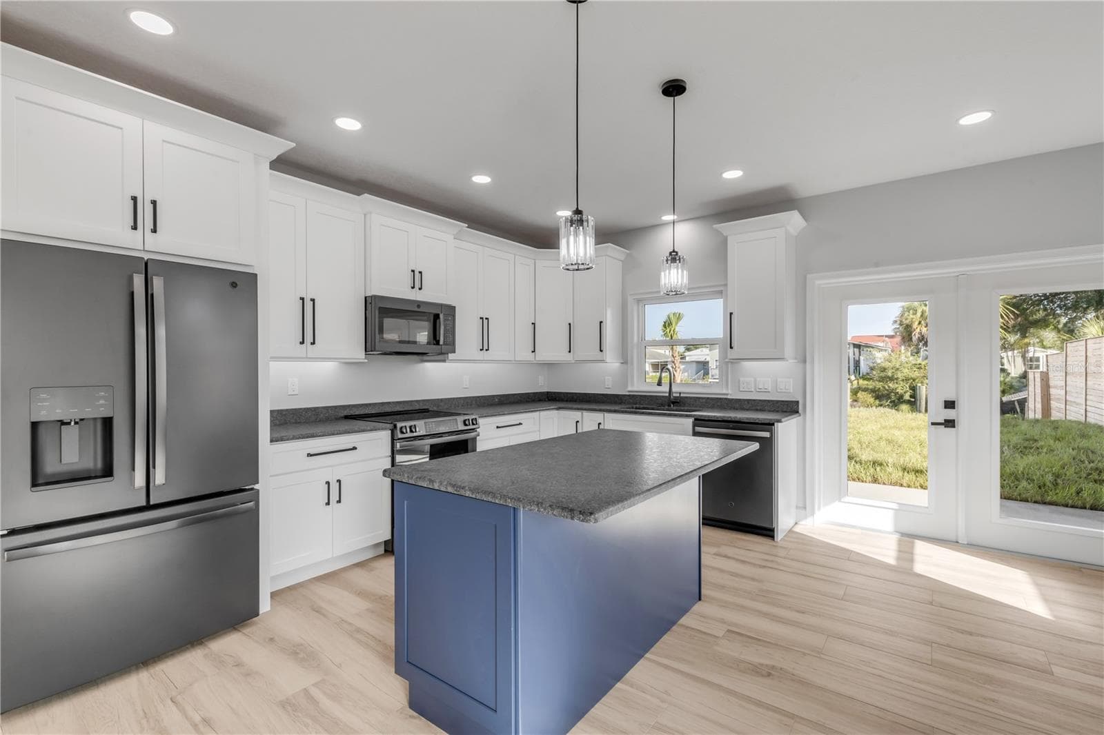 Single Family Residence at 128 INDIAN CREEK RD, OAK HILL, photo 15 of 71