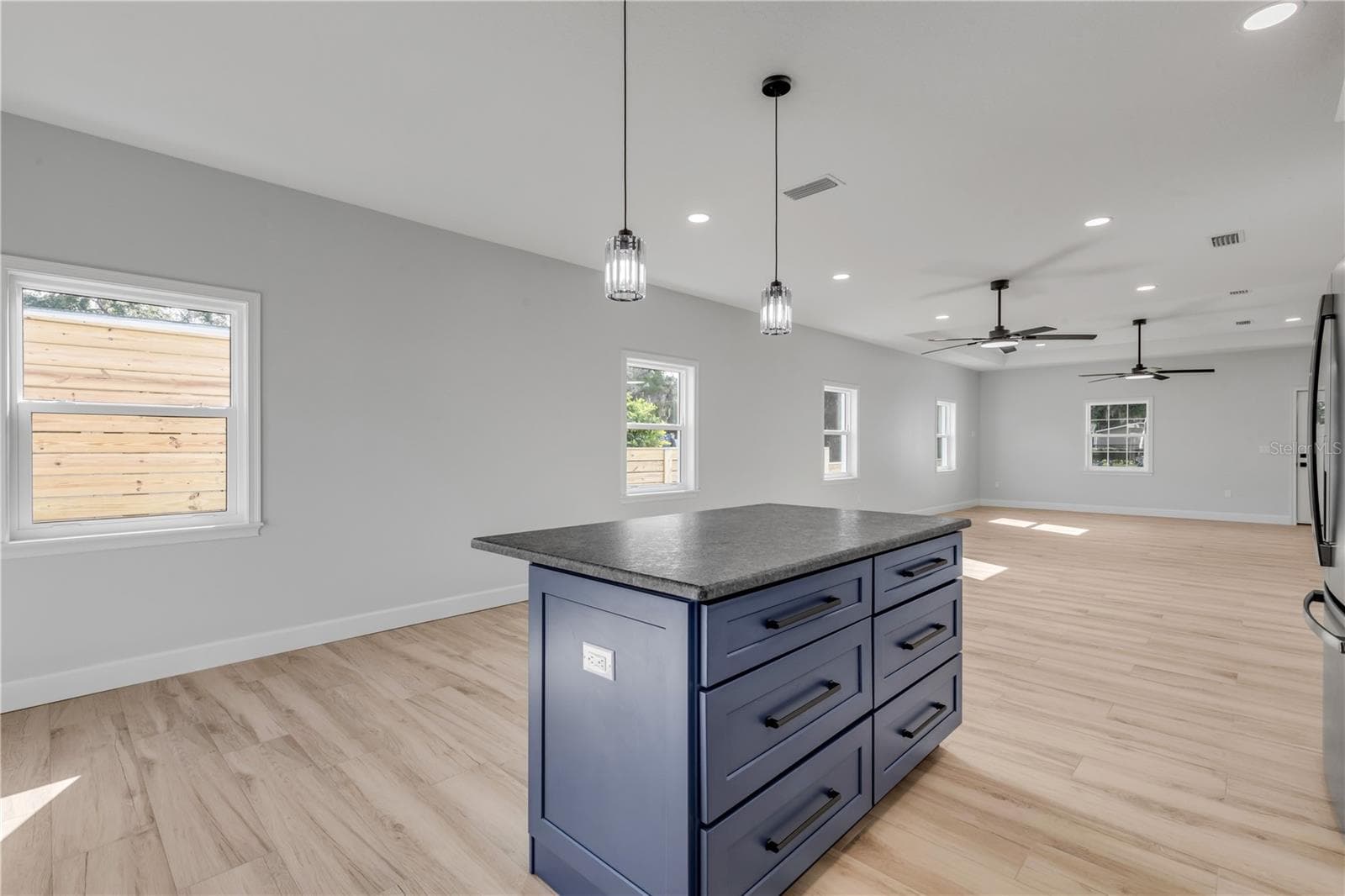 Single Family Residence at 128 INDIAN CREEK RD, OAK HILL, photo 21 of 71