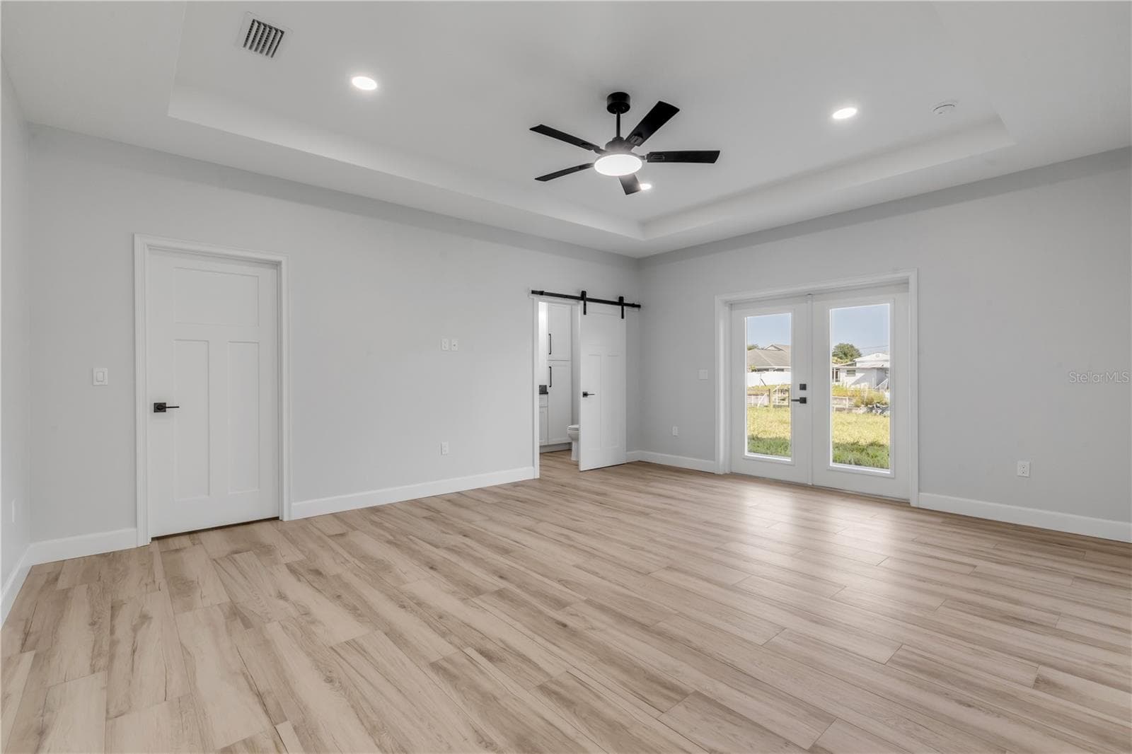 Single Family Residence at 128 INDIAN CREEK RD, OAK HILL, photo 24 of 71