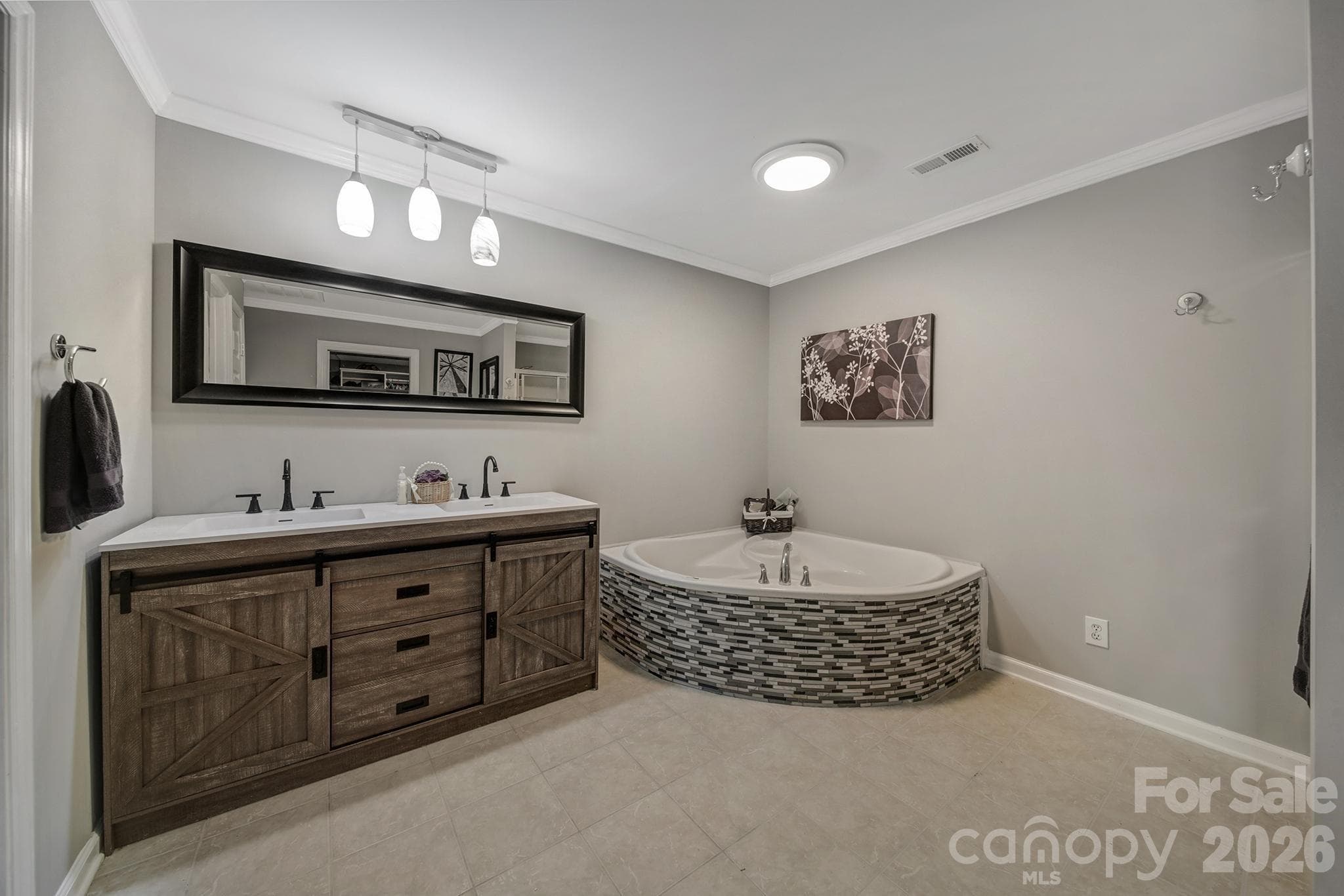 Single Family Residence at 27059 Catamaran Road, Tega Cay, photo 25 of 48