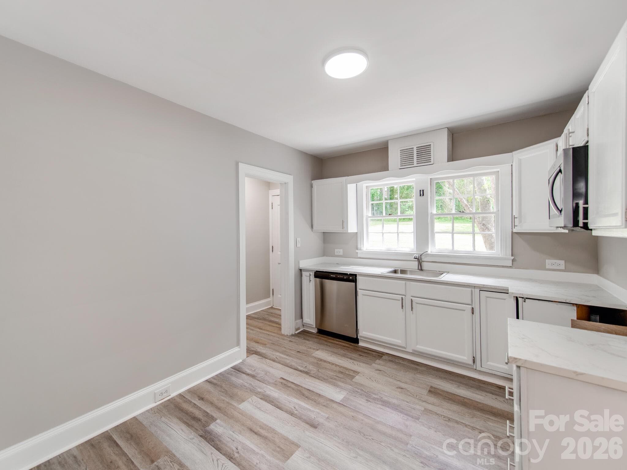 Single Family Residence at 113 Falls Street, Morganton, photo 9 of 33