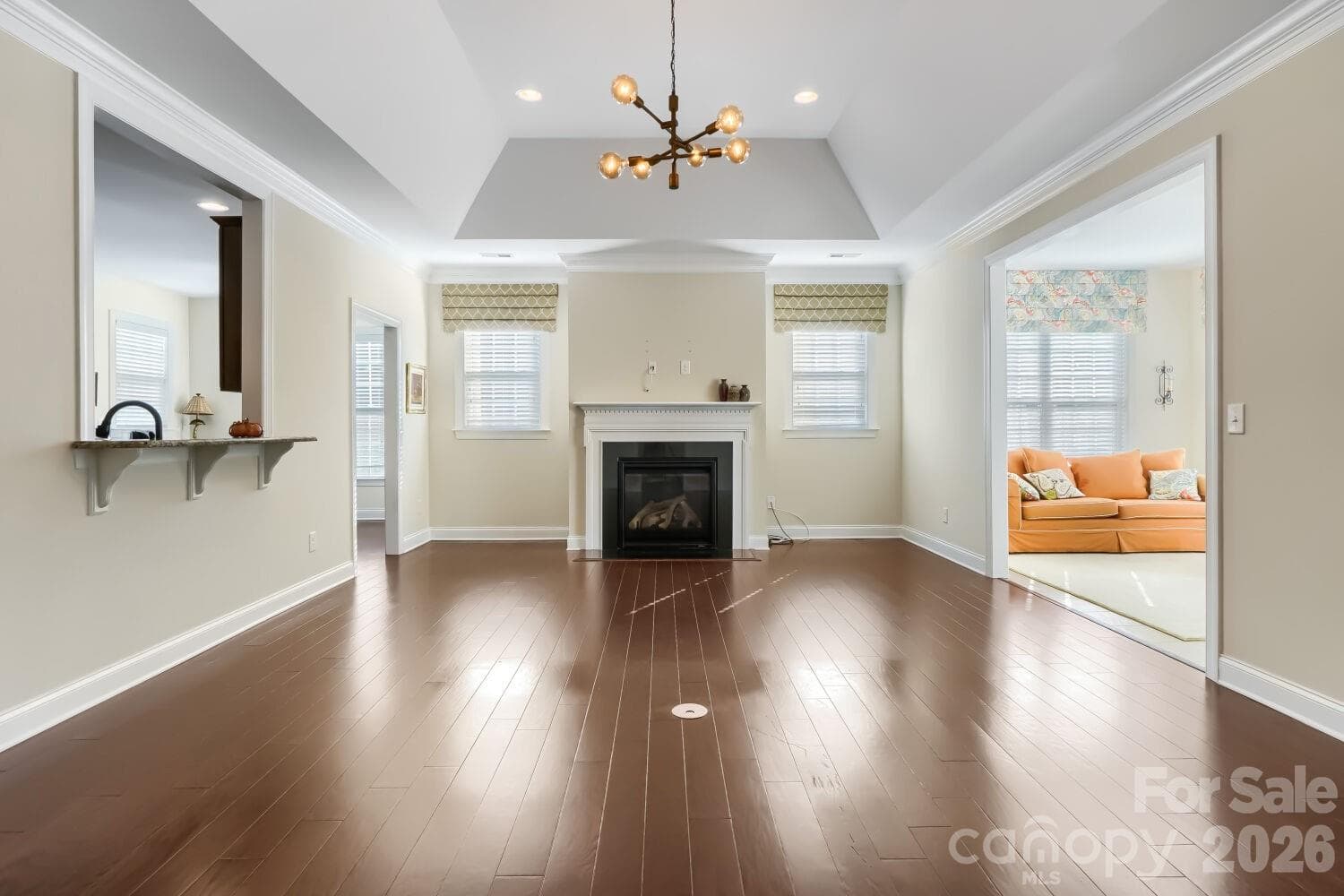 Single Family Residence at 18311 Glenealy Drive, Cornelius, photo 5 of 40